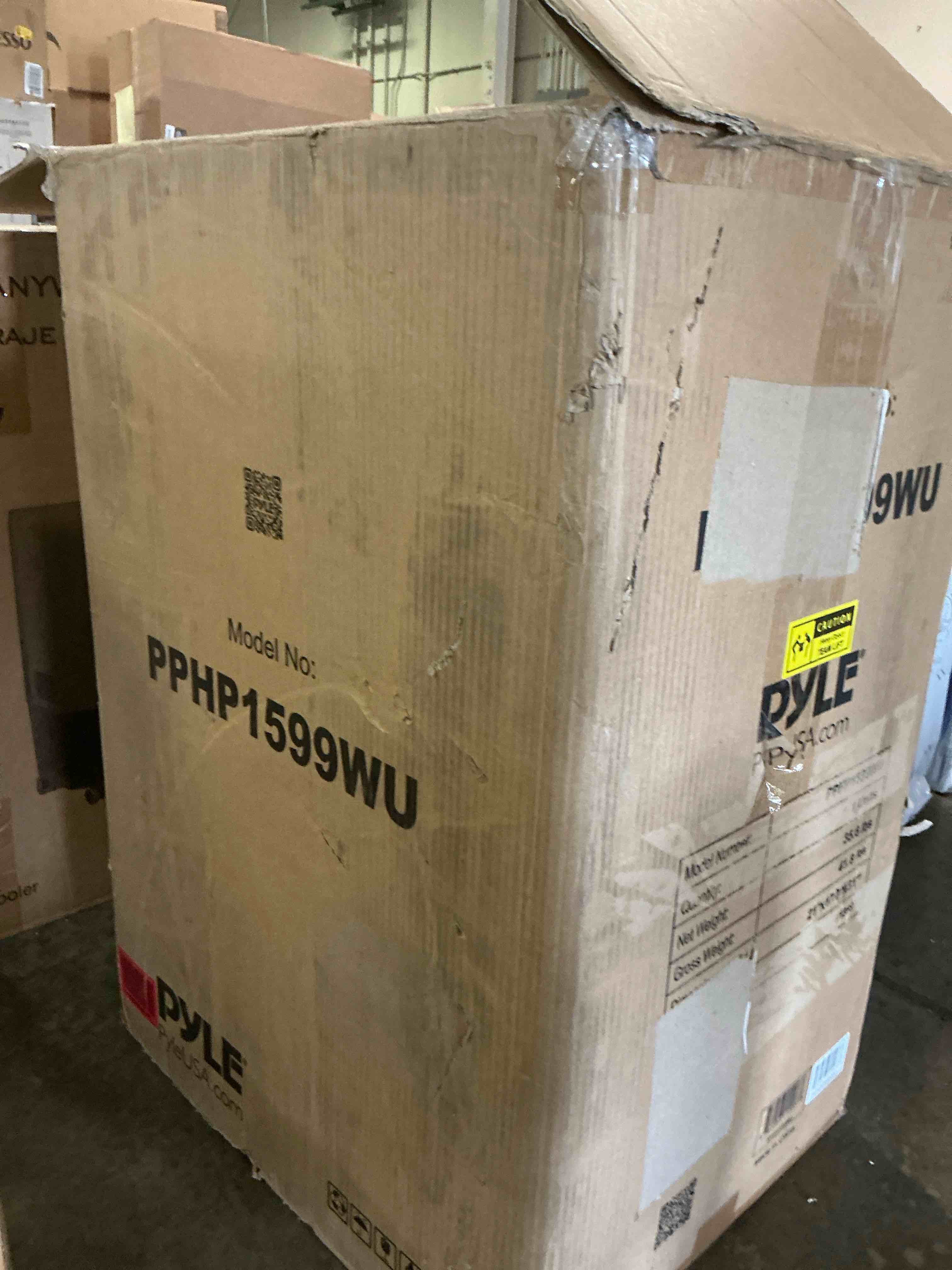 https://s3.amazonaws.com/lotting-images-prod/bidfta/PPE1410991_1752008277458.jpeg