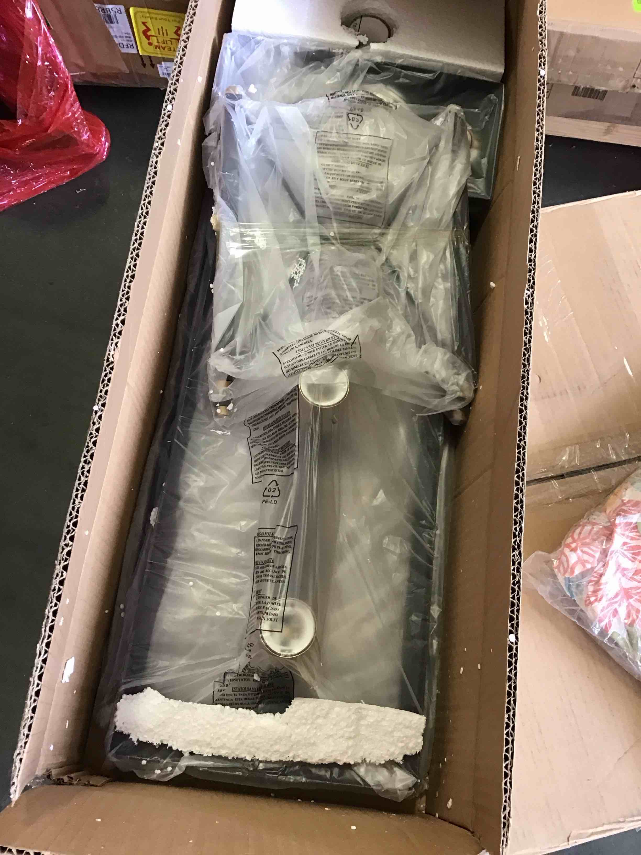 https://s3.amazonaws.com/lotting-images-prod/bidfta/PPE1411640_1743007825075.jpeg