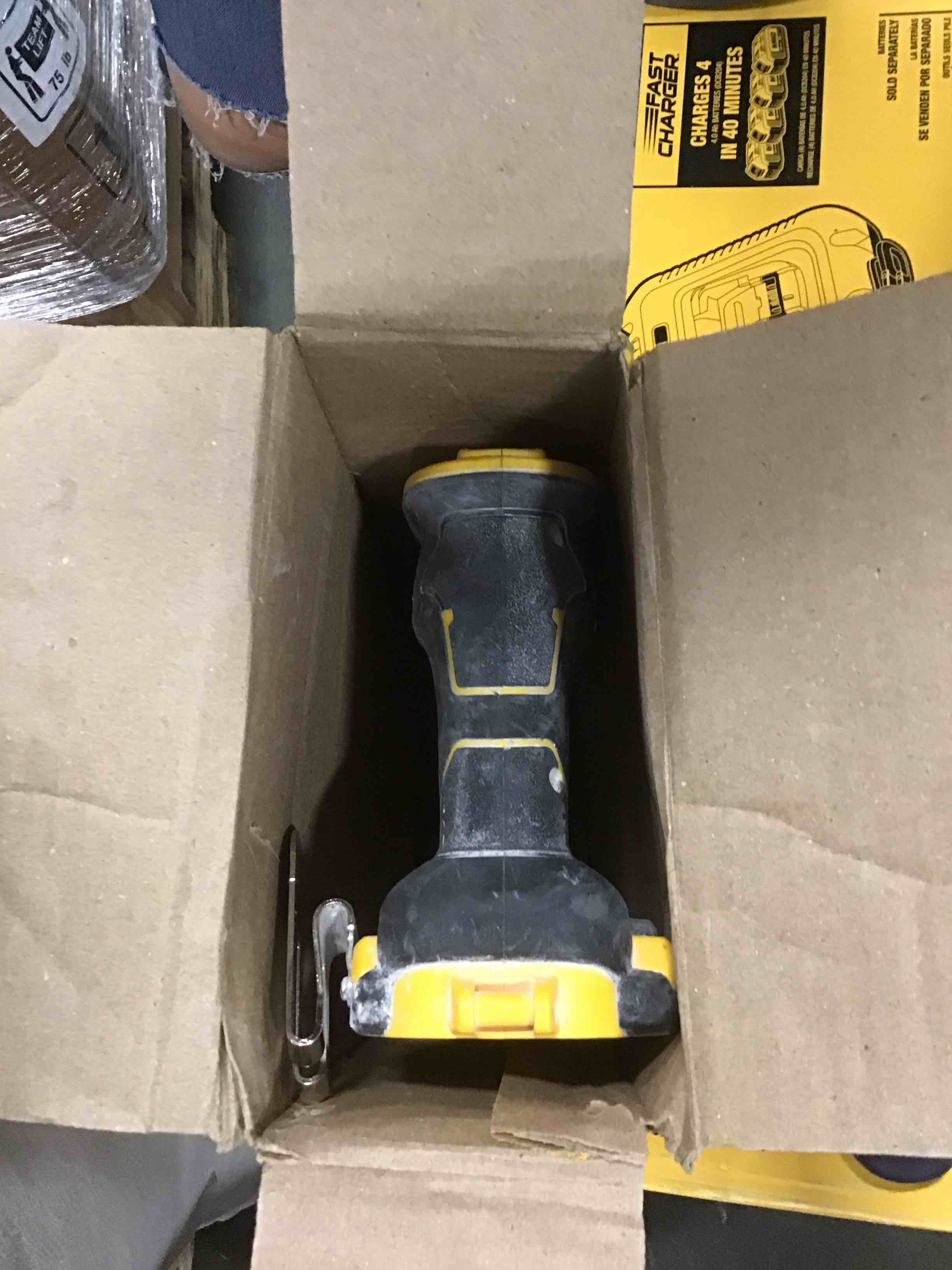 https://s3.amazonaws.com/lotting-images-prod/bidfta/PPE1411695_1743018963050.jpeg