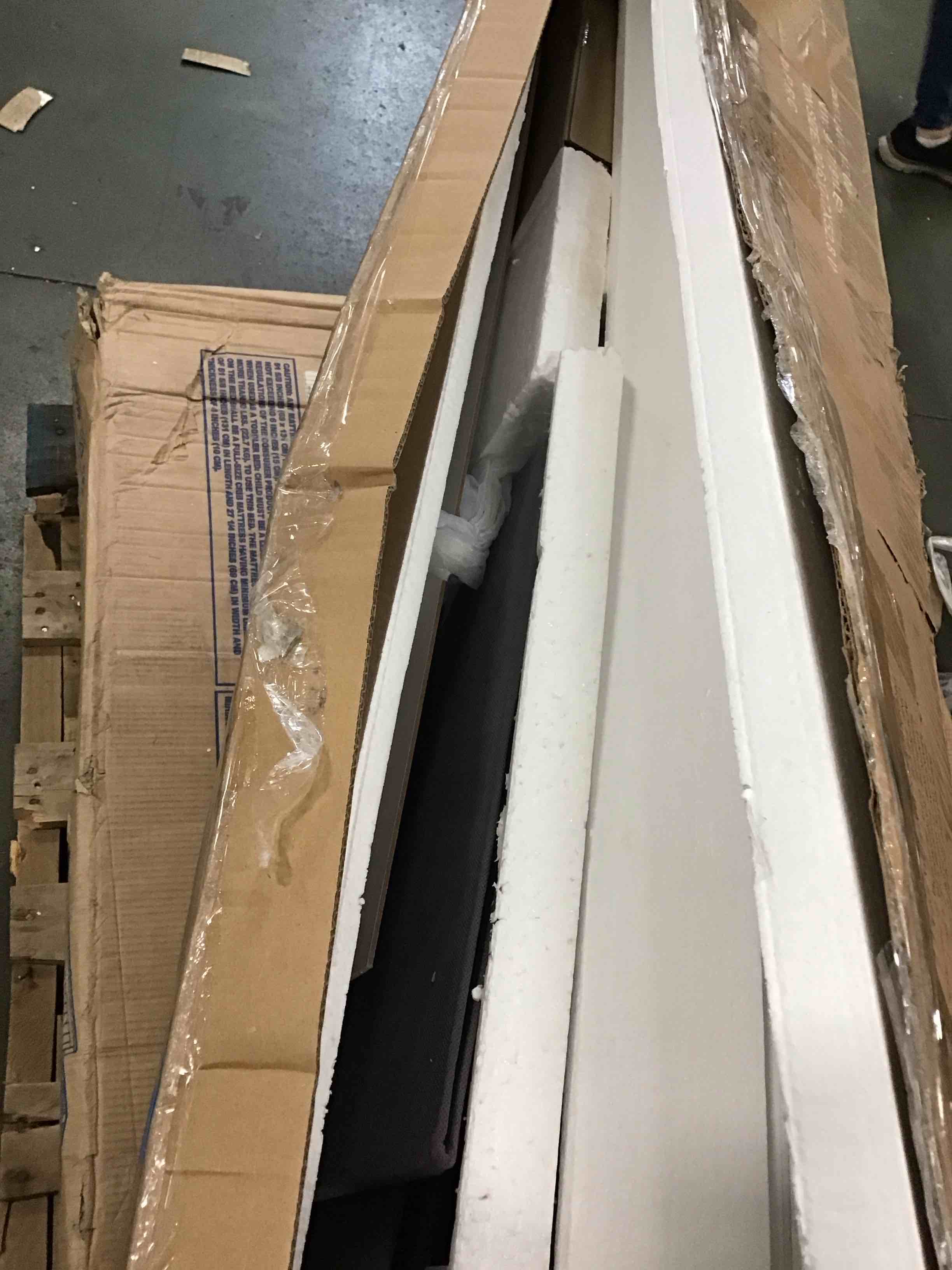 https://s3.amazonaws.com/lotting-images-prod/bidfta/PPE1412714_1744643425563.jpeg