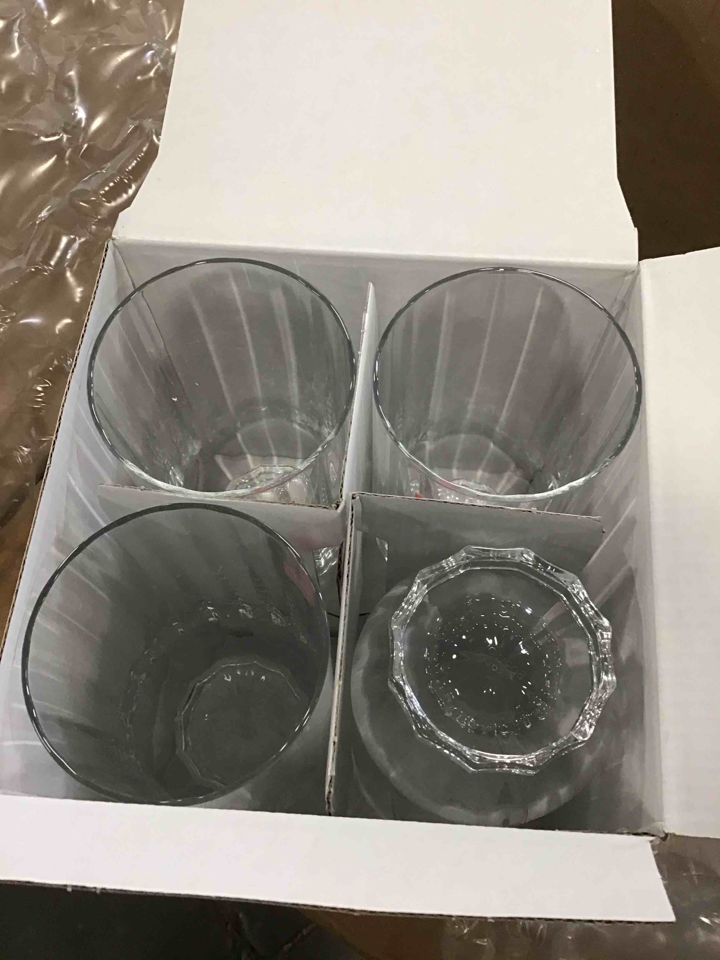 https://s3.amazonaws.com/lotting-images-prod/bidfta/PPE1412811_1744833005648.jpeg