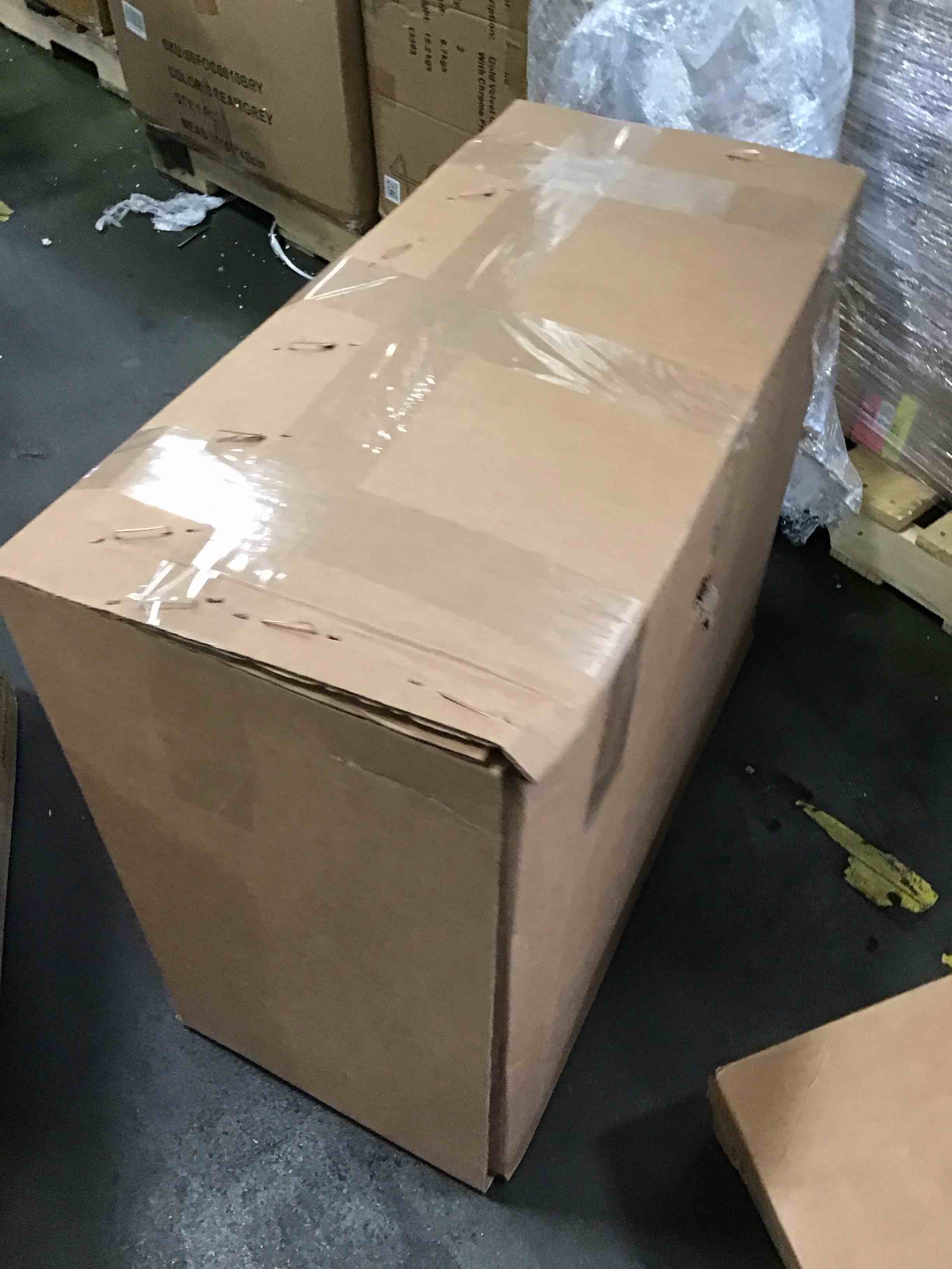 https://s3.amazonaws.com/lotting-images-prod/bidfta/PPE1413465_1745600574382.jpeg