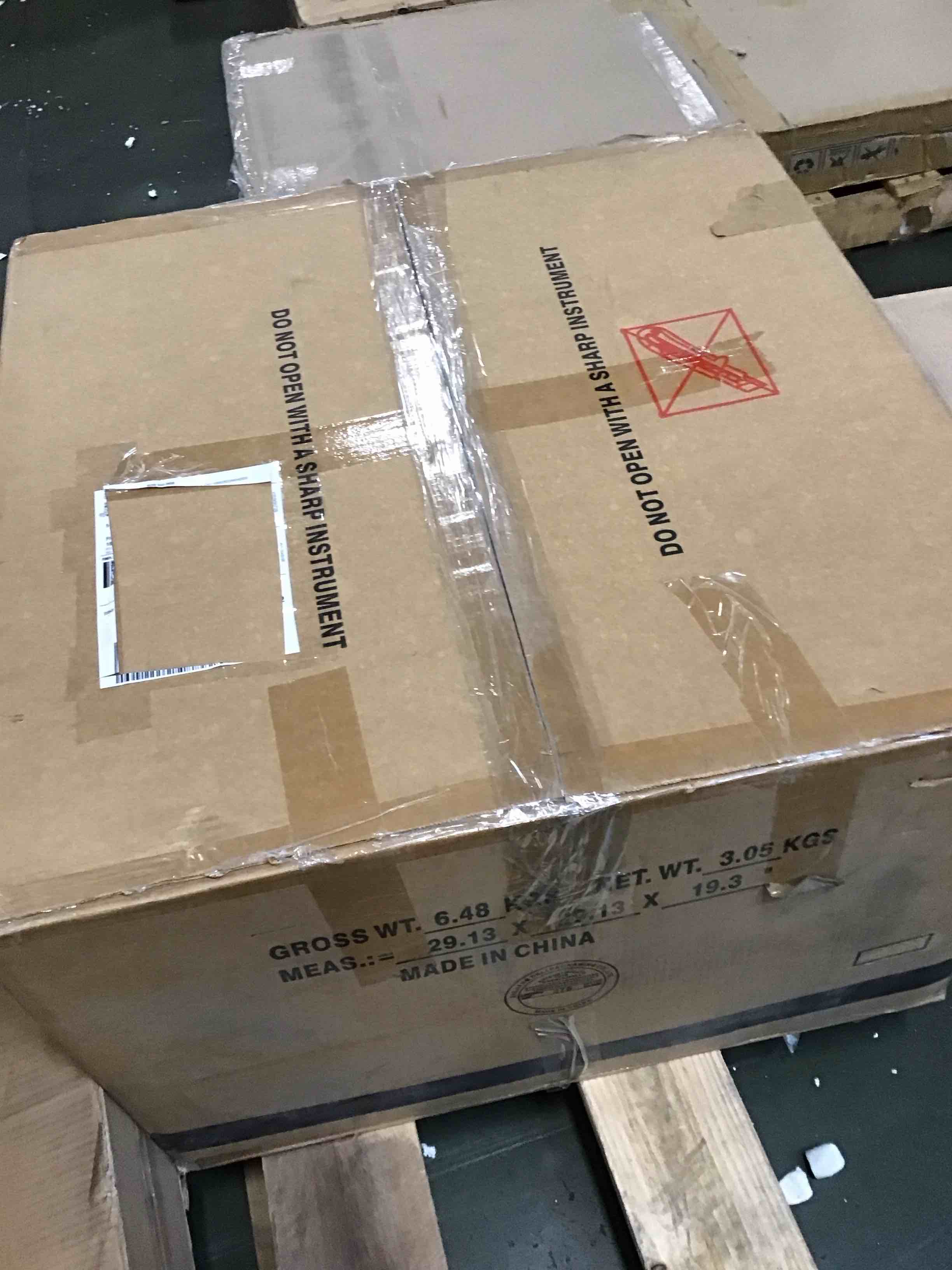 https://s3.amazonaws.com/lotting-images-prod/bidfta/PPE1413666_1745942004073.jpeg