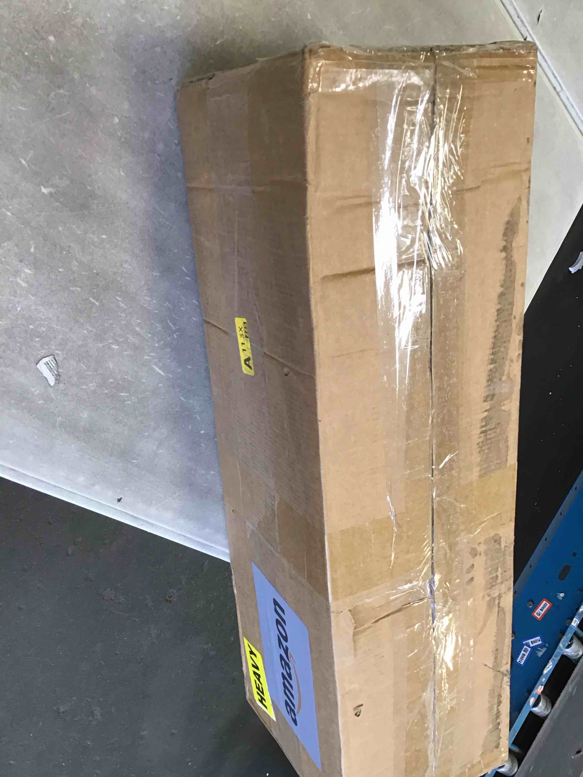https://s3.amazonaws.com/lotting-images-prod/bidfta/PPE1414311_1740768550334.jpeg