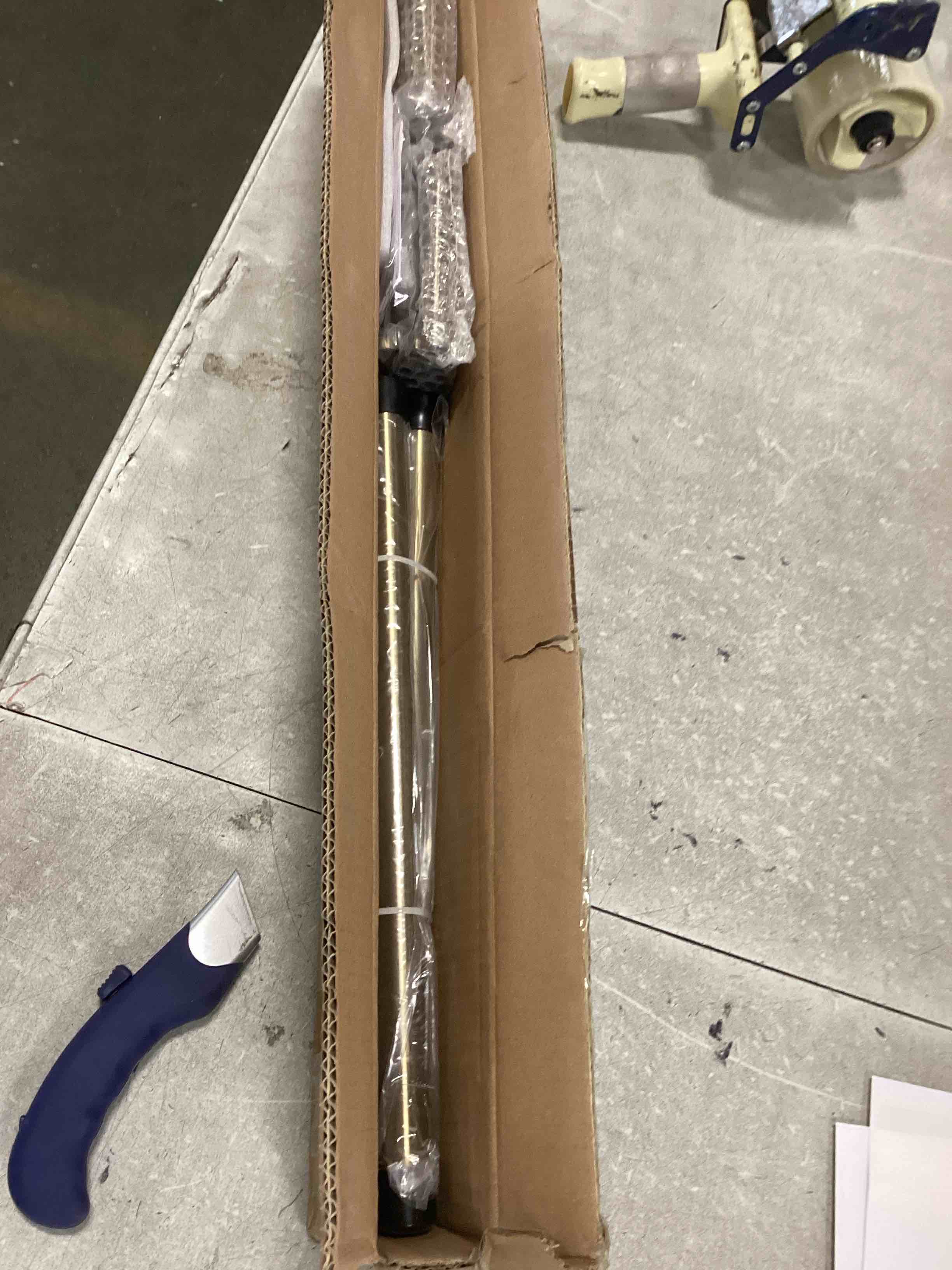 https://s3.amazonaws.com/lotting-images-prod/bidfta/PPE1415113_1741623543527.jpeg