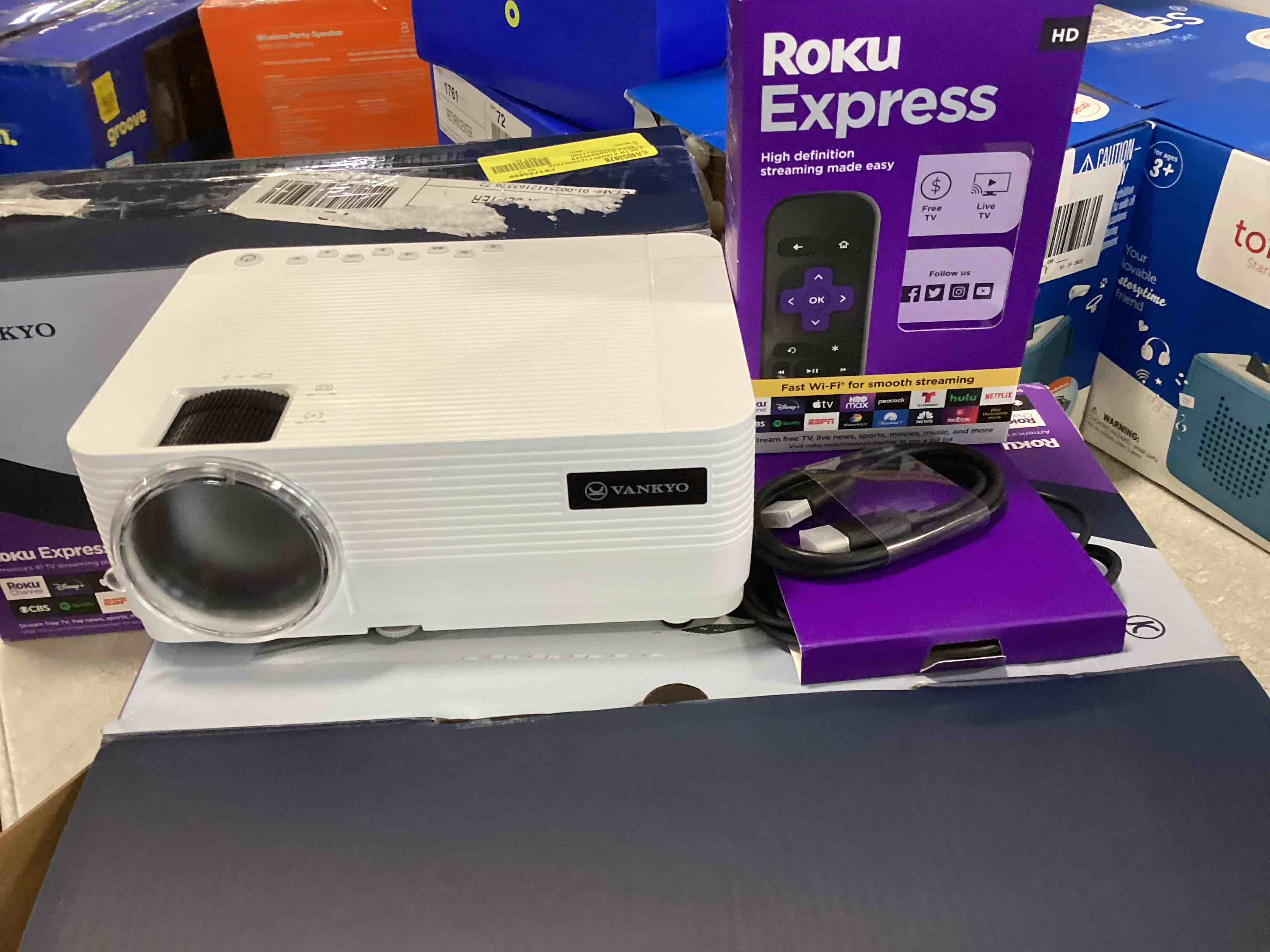 Condition photo showing Good Condition for (used)vankyo leisure 470 hd mini projector with roku express streaming player, 50000 hrs led life, 240'' display screen for home theater & outdoor movies
