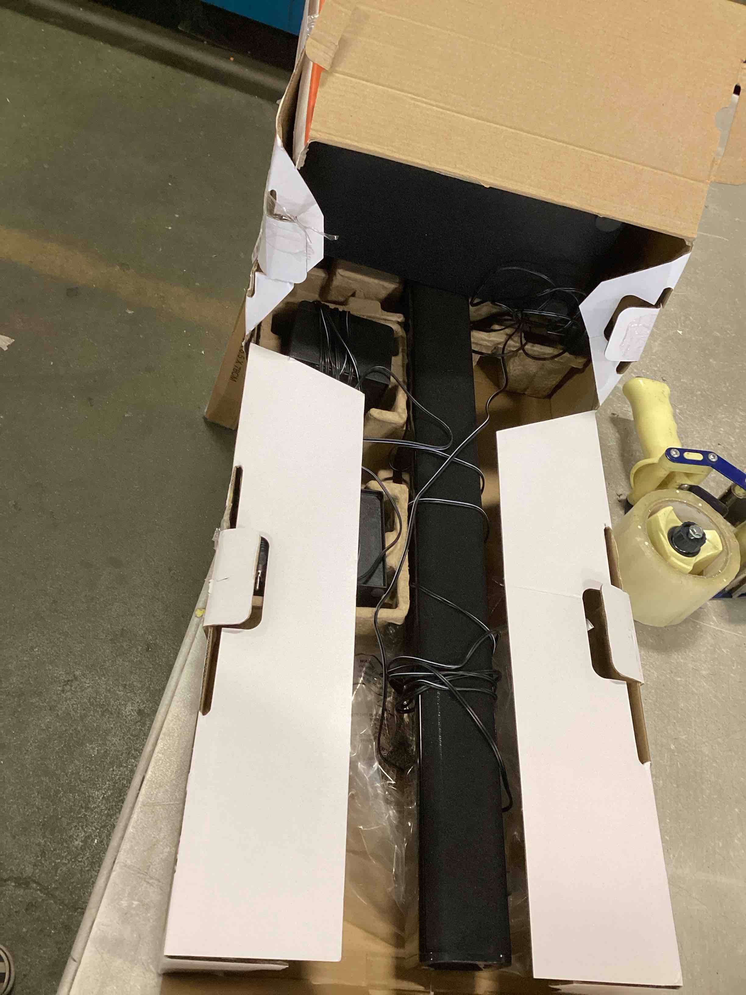 https://s3.amazonaws.com/lotting-images-prod/bidfta/PPE1415300_1741800031632.jpeg