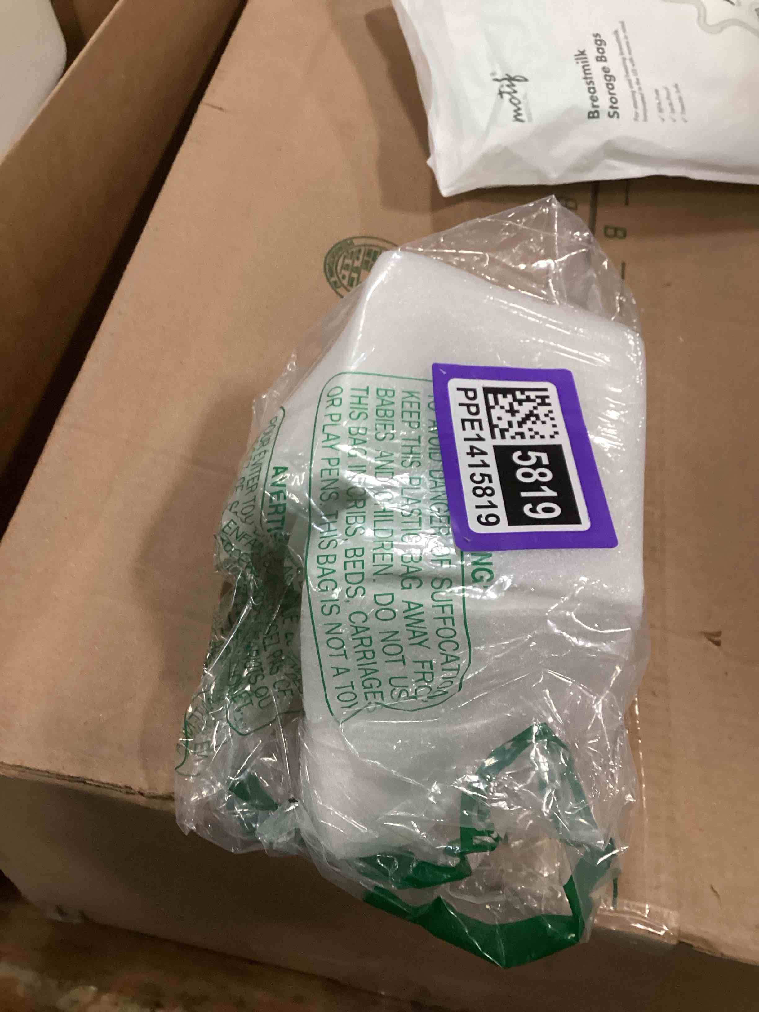 https://s3.amazonaws.com/lotting-images-prod/bidfta/PPE1415819_1742483129244.jpeg