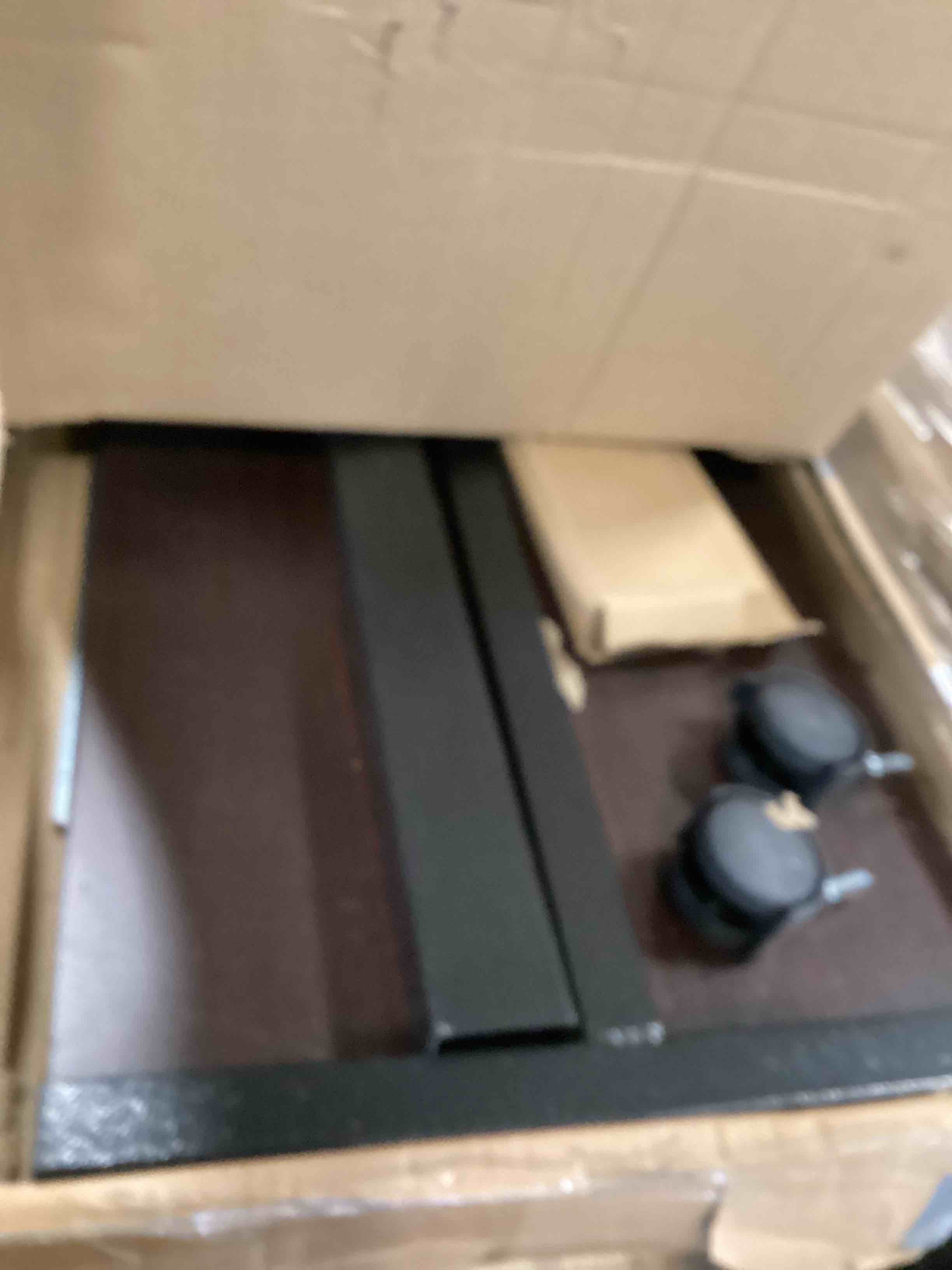https://s3.amazonaws.com/lotting-images-prod/bidfta/PPE1416557_1742928143890.jpeg