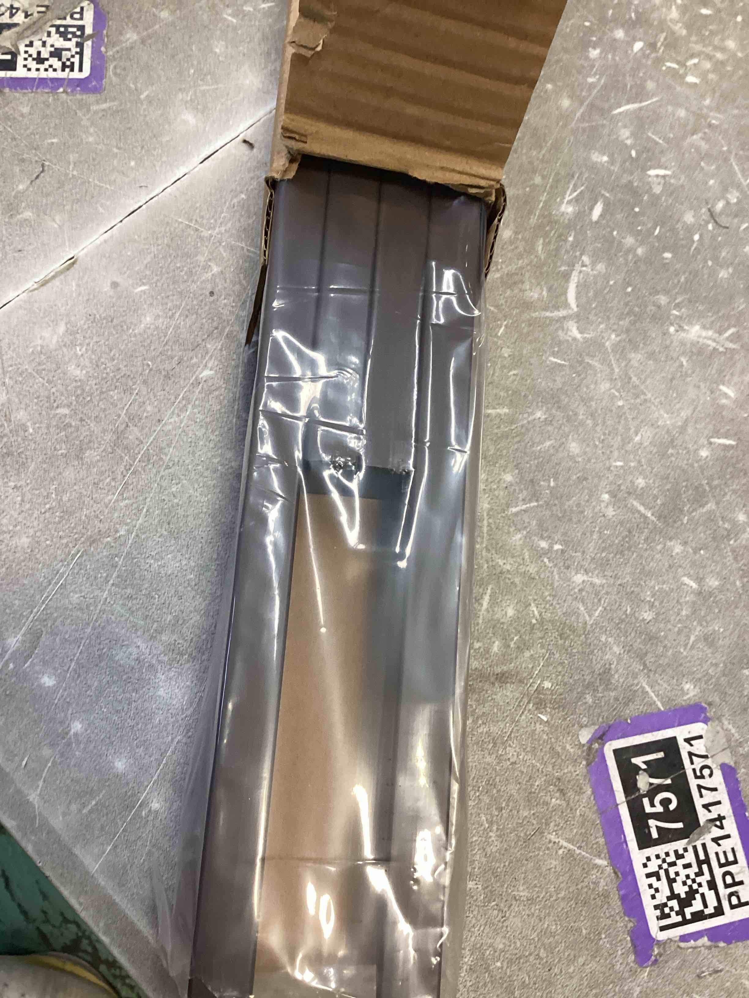 https://s3.amazonaws.com/lotting-images-prod/bidfta/PPE1419216_1746448830251.jpeg