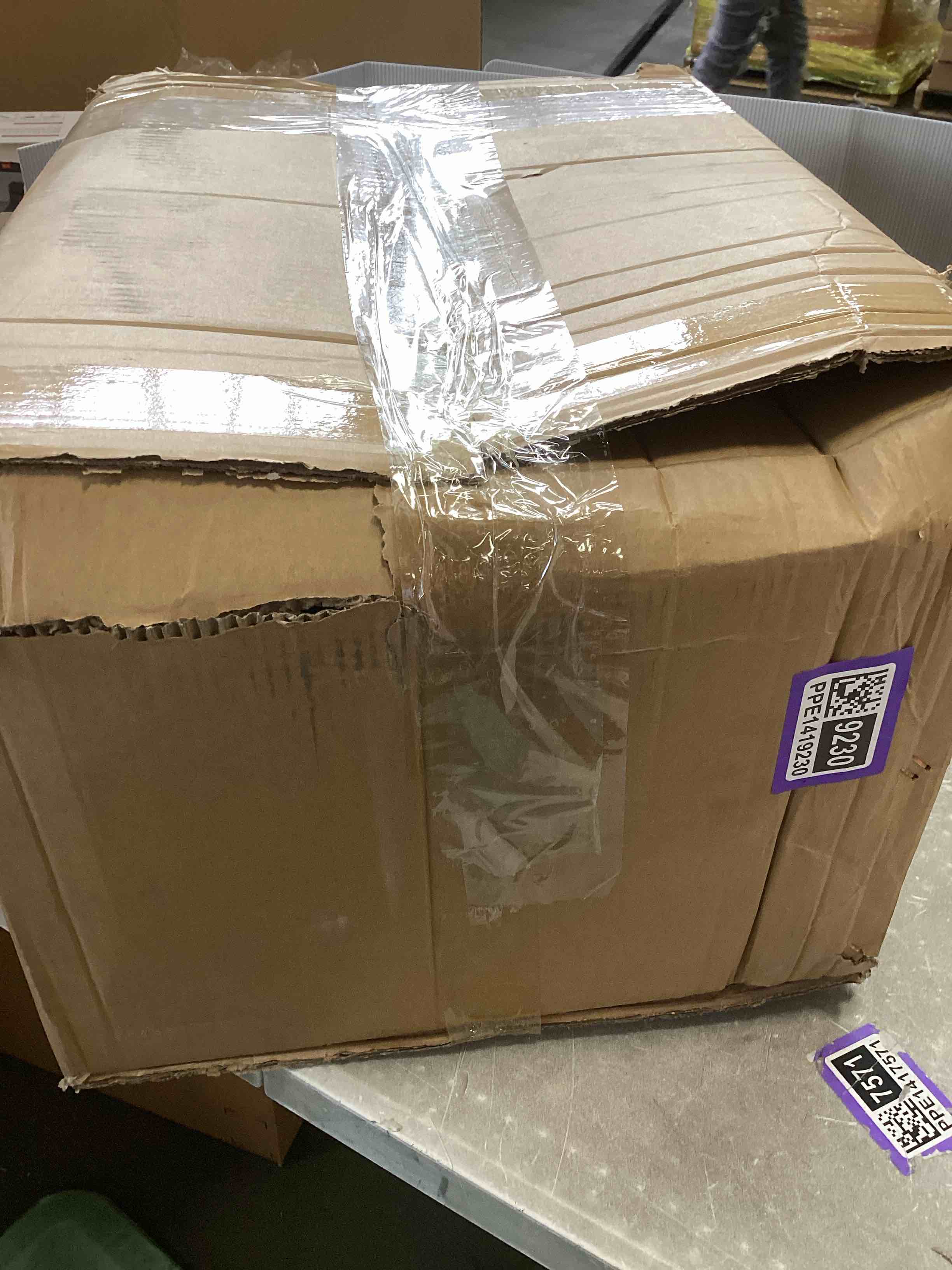 https://s3.amazonaws.com/lotting-images-prod/bidfta/PPE1419230_1746450712248.jpeg