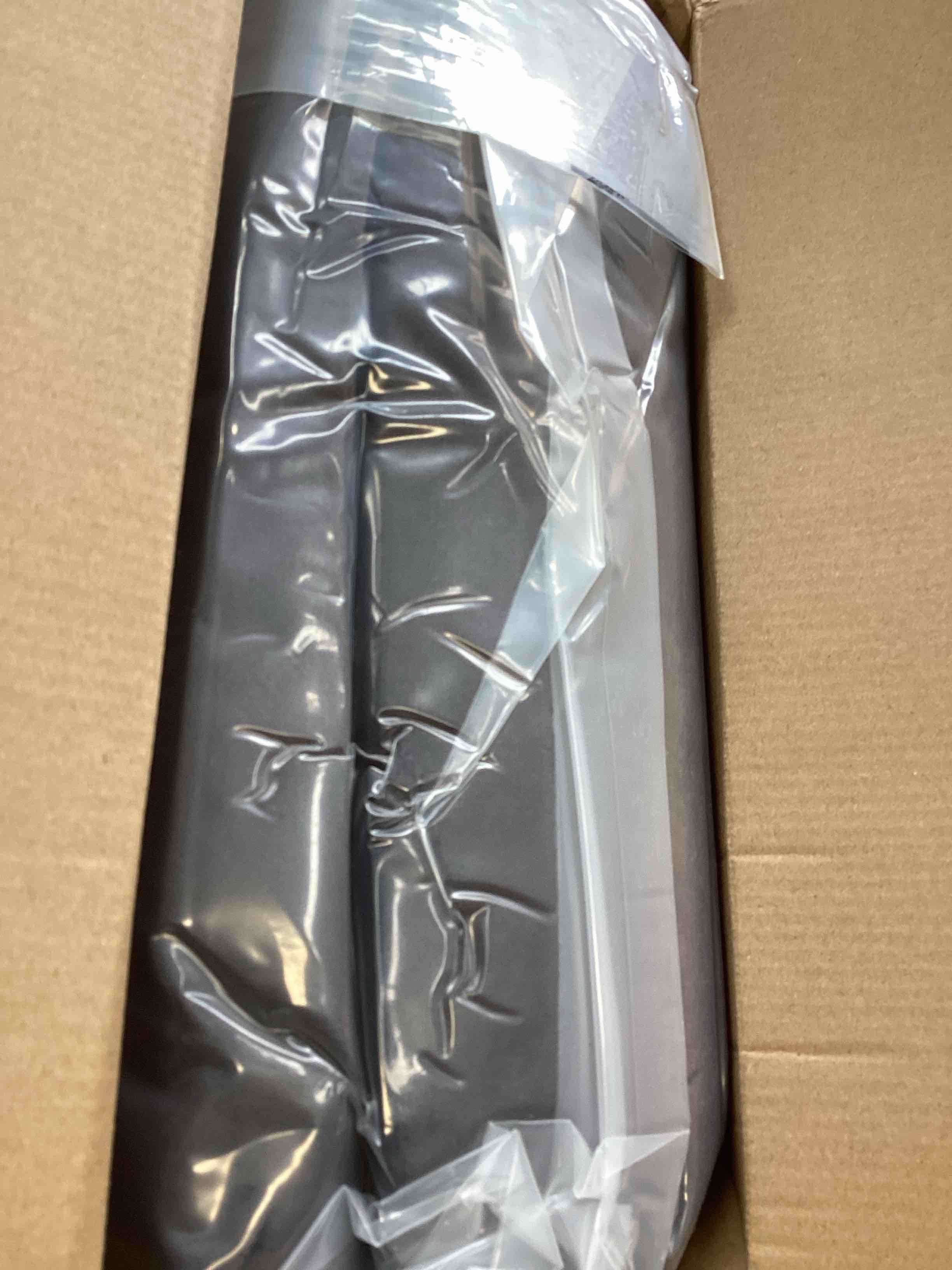 https://s3.amazonaws.com/lotting-images-prod/bidfta/PPE1419321_1746475859716.jpeg