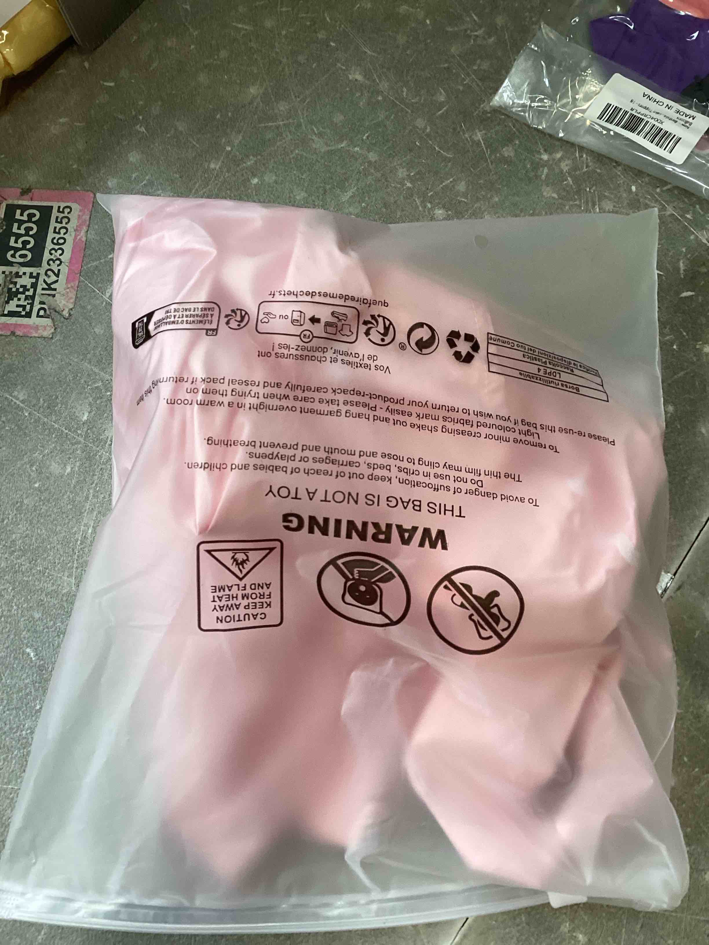 https://s3.amazonaws.com/lotting-images-prod/bidfta/PPE1419883_1747150620490.jpeg