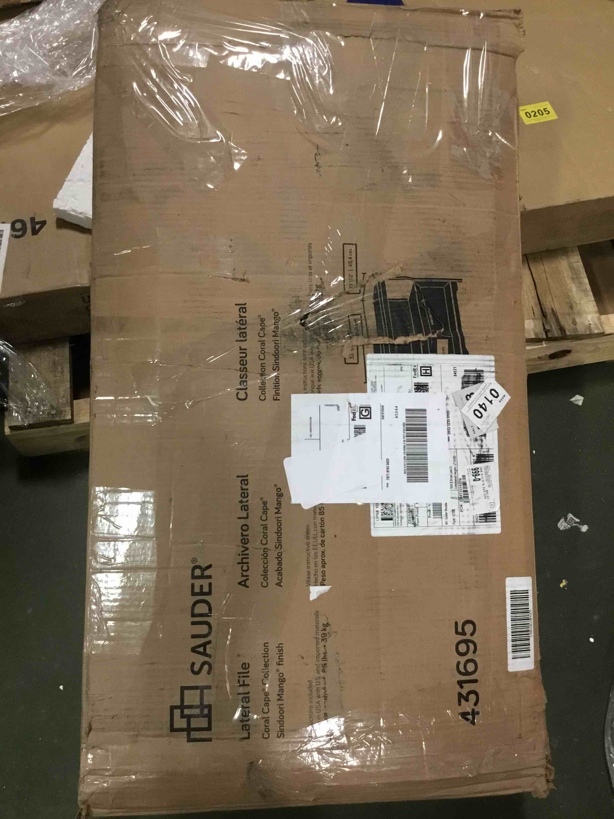 https://s3.amazonaws.com/lotting-images-prod/bidfta/PPE1420405_1741370633906.jpeg