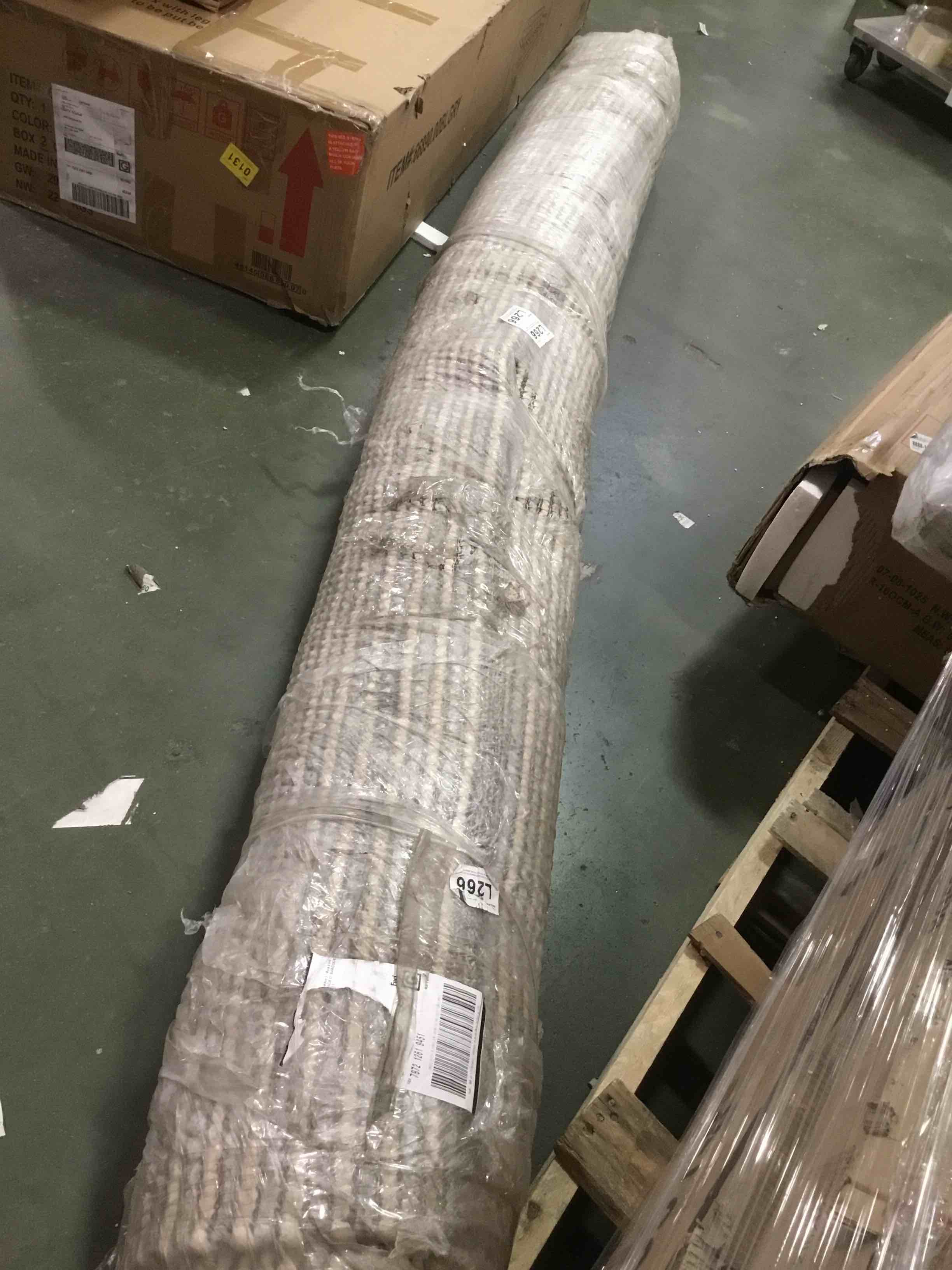https://s3.amazonaws.com/lotting-images-prod/bidfta/PPE1420820_1741870931498.jpeg