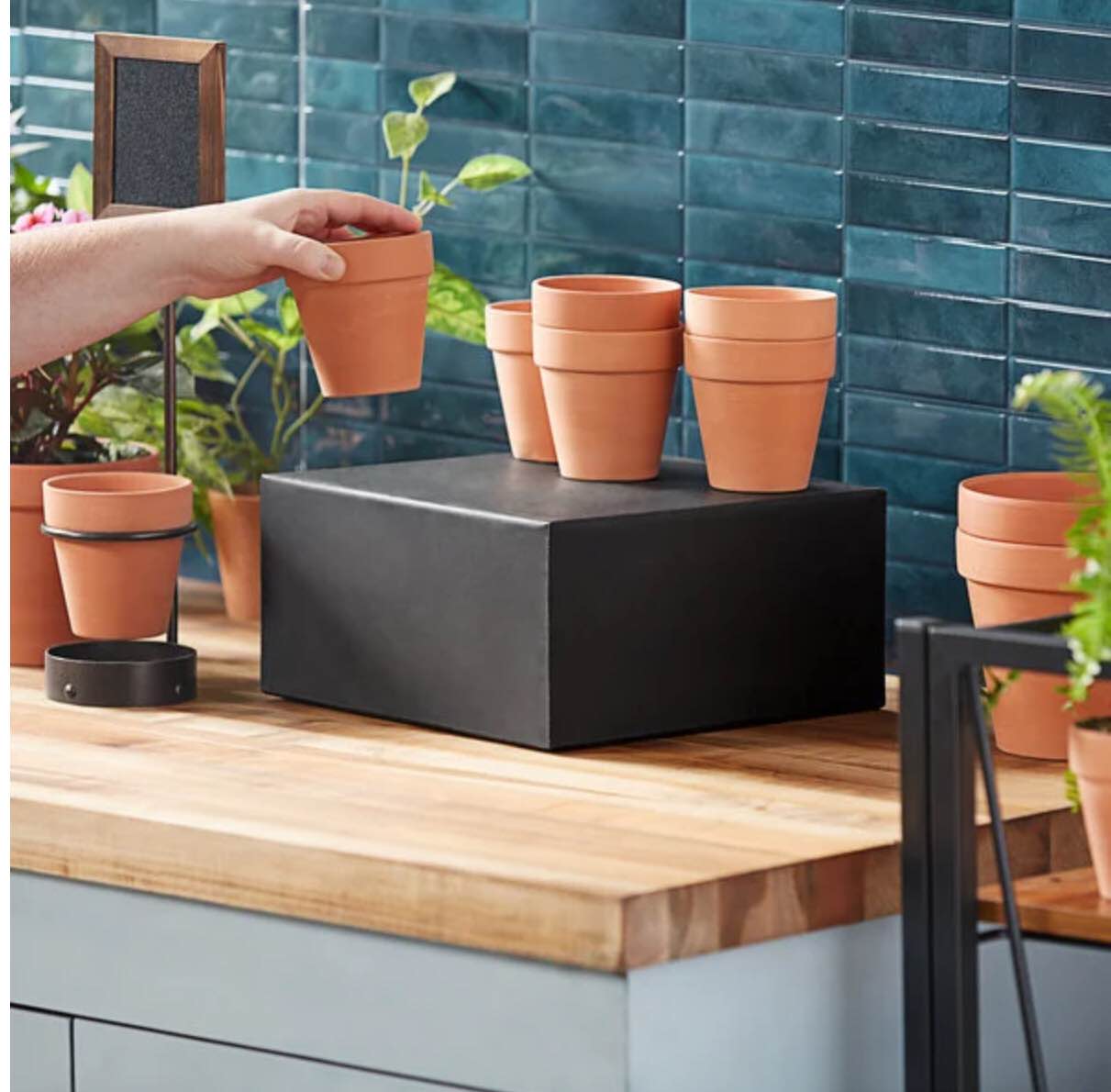 MasonWays 12"x 12" x 6" Solid Black Plastic Display Filler Cube / Riser WS-60020012126-15PK