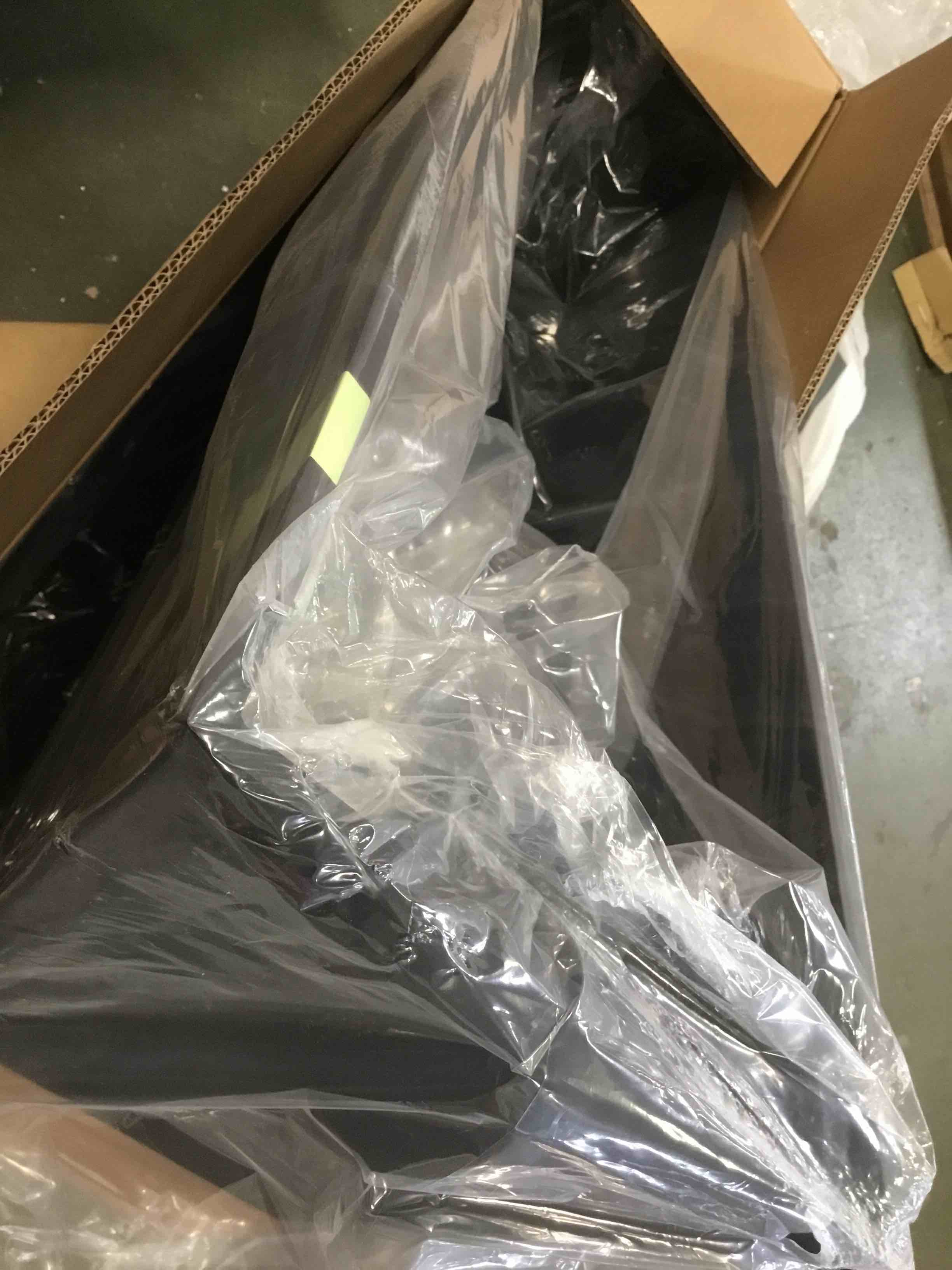 https://s3.amazonaws.com/lotting-images-prod/bidfta/PPE1422975_1744304576932.jpeg