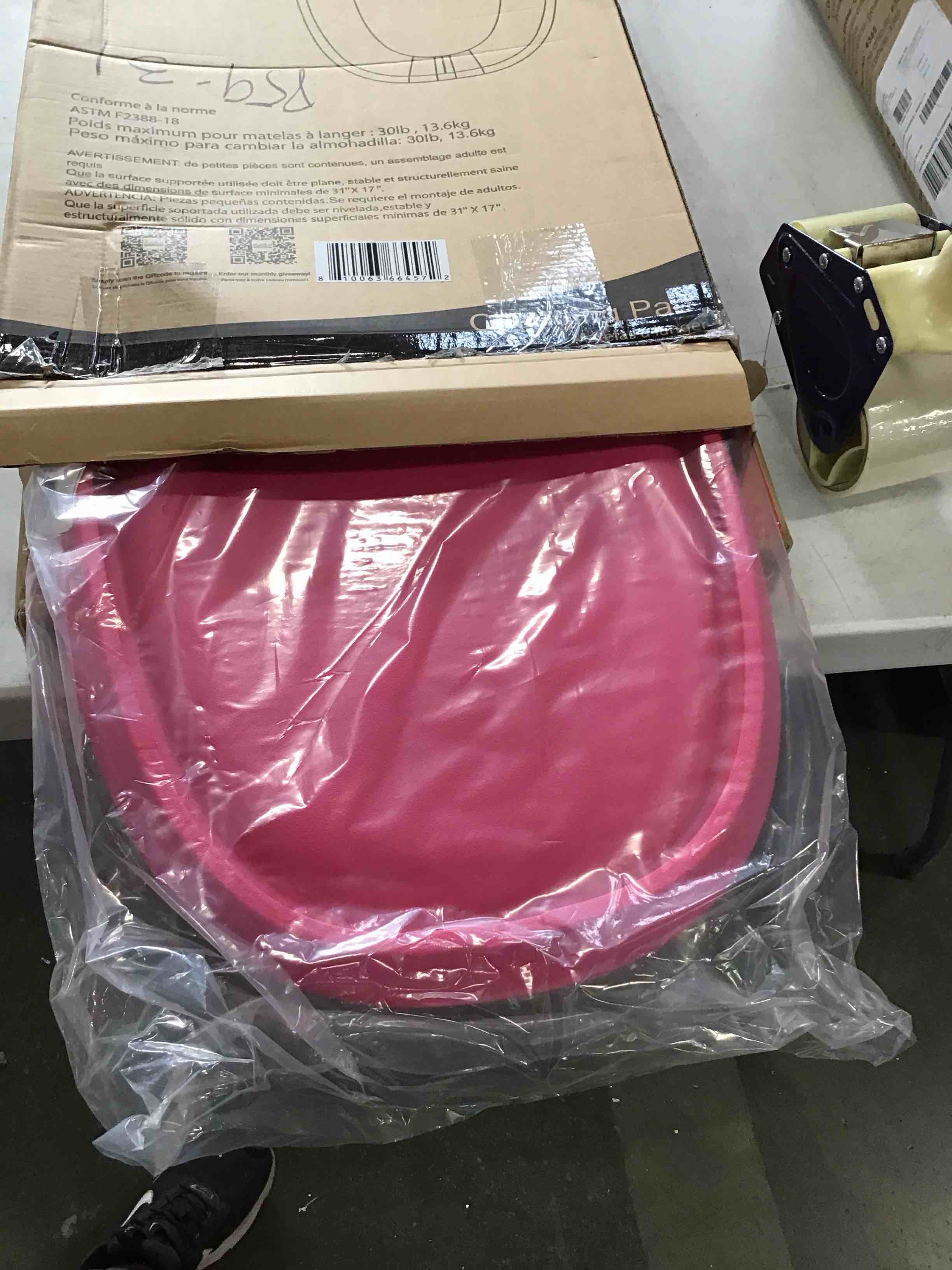 https://s3.amazonaws.com/lotting-images-prod/bidfta/PPE1423338_1741013735226.jpeg