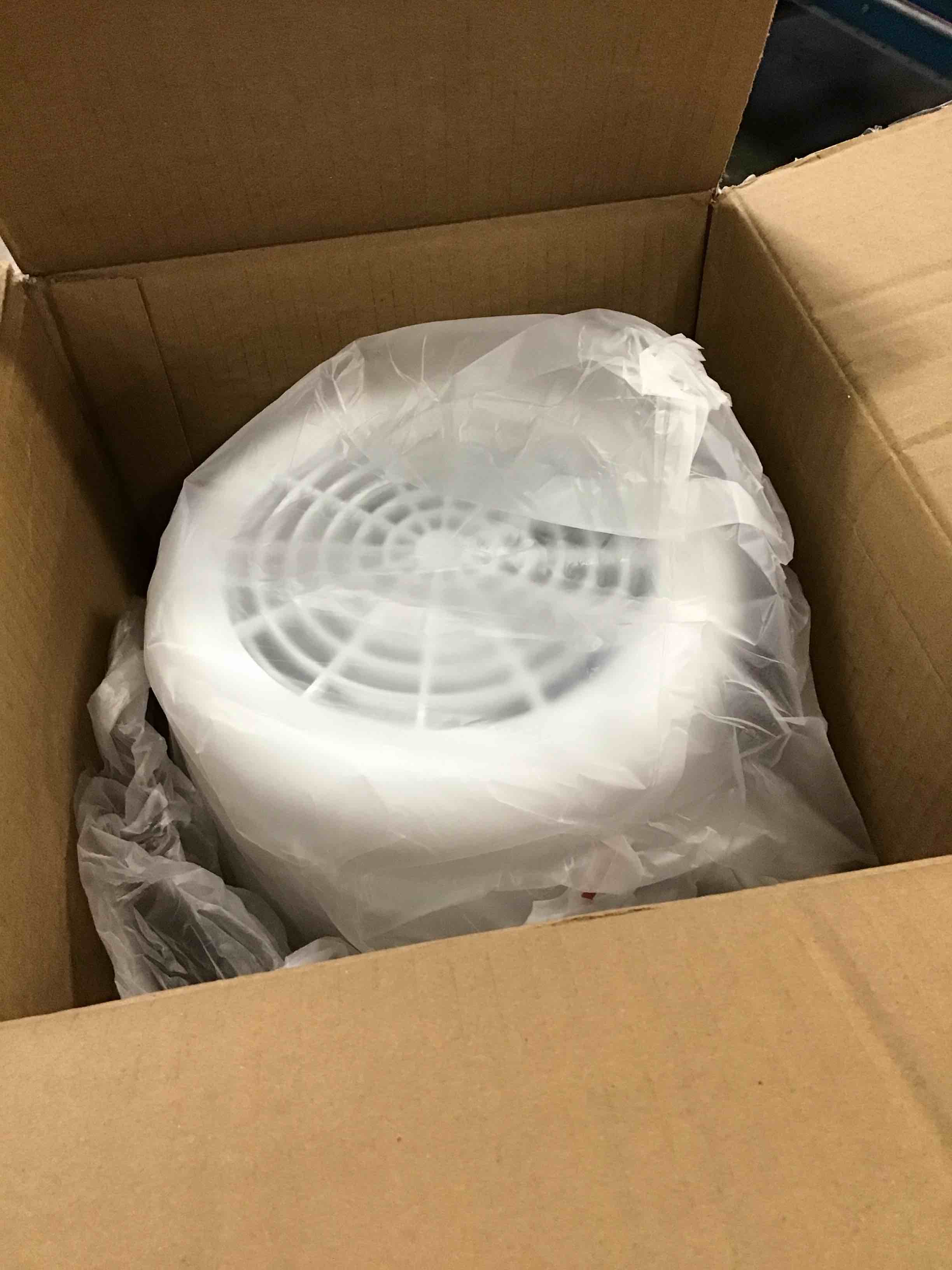 https://s3.amazonaws.com/lotting-images-prod/bidfta/PPE1423555_1741095920694.jpeg