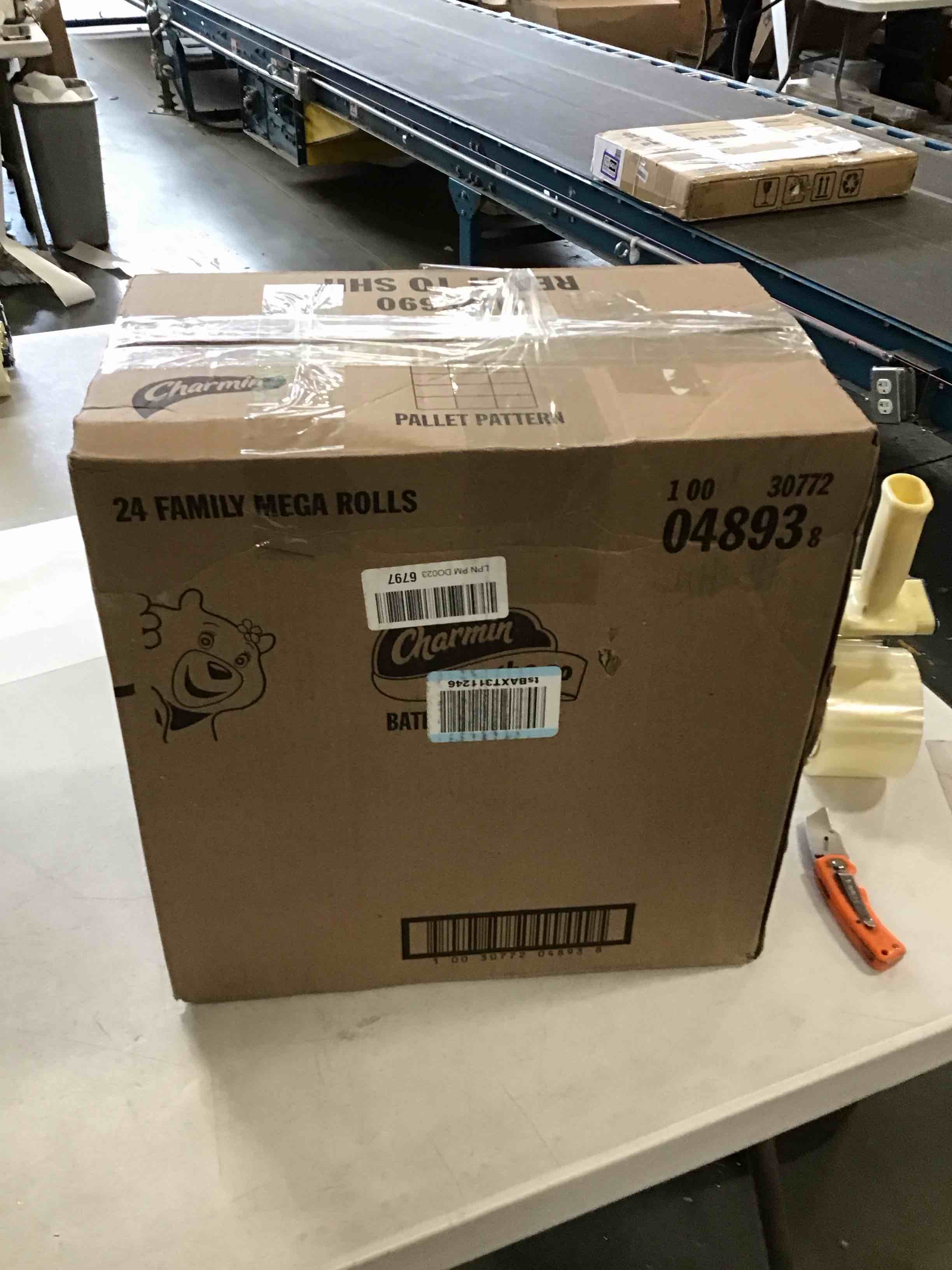 https://s3.amazonaws.com/lotting-images-prod/bidfta/PPE1423607_1741102606291.jpeg