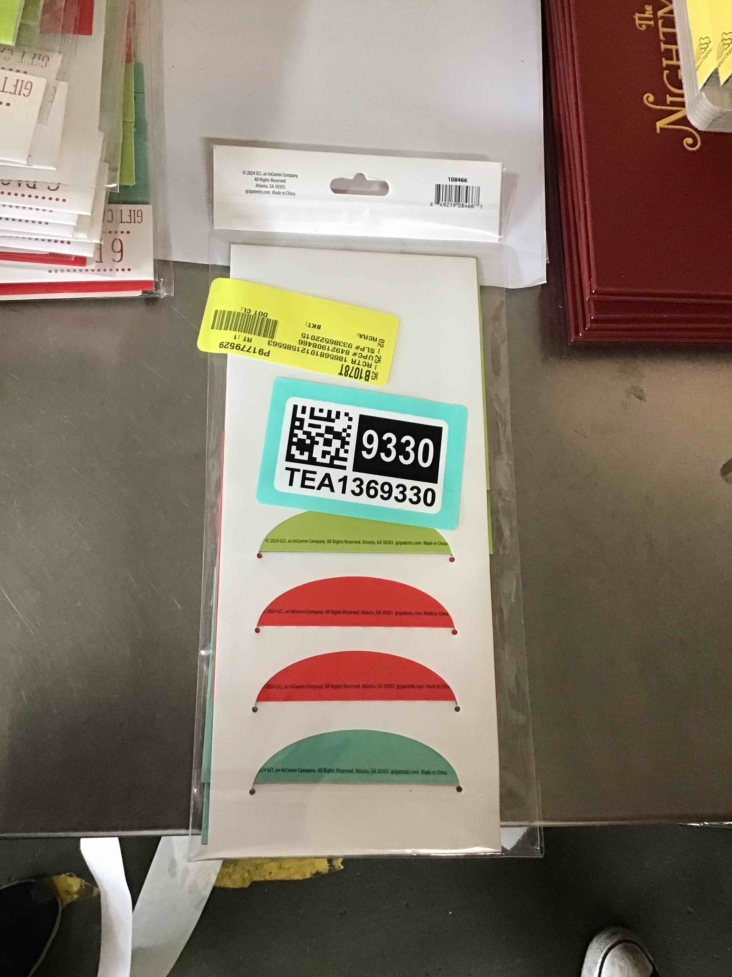 Condition photo showing Good Condition for Member’s Mark 6 Pack Gift Card Holders 