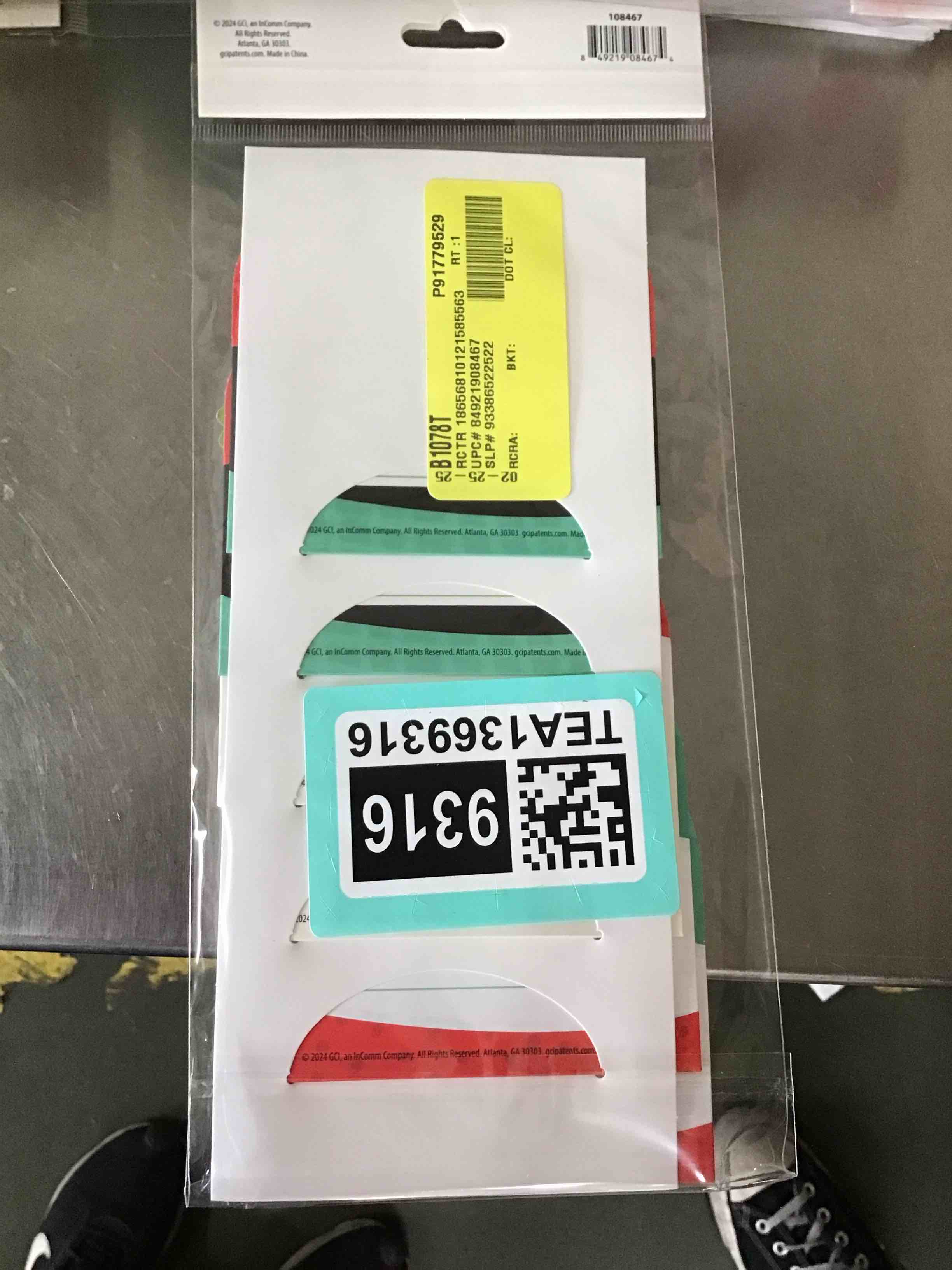 Condition photo showing Good Condition for Member’s Mark 6 Pack Gift Card Holders 