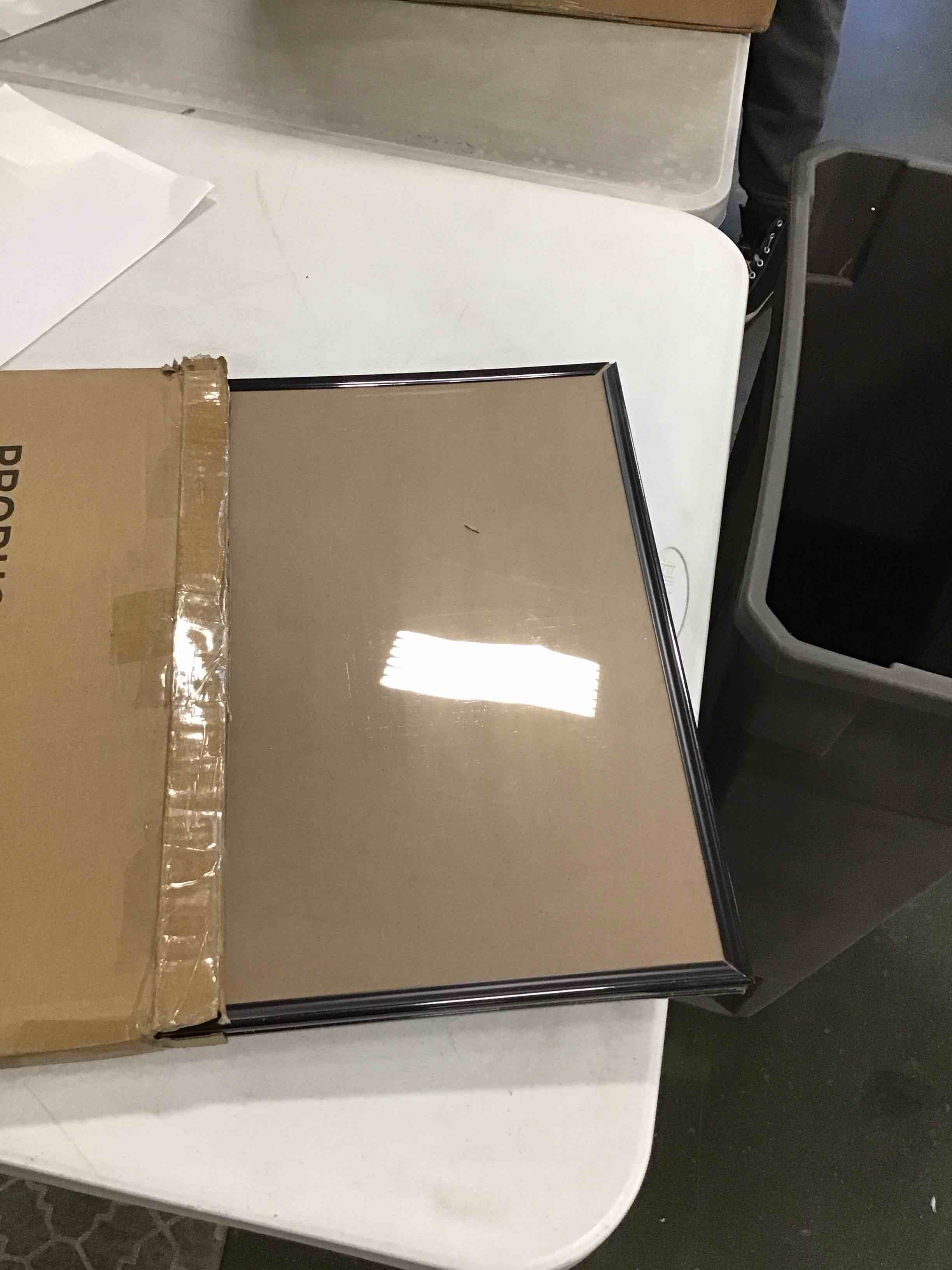 https://s3.amazonaws.com/lotting-images-prod/bidfta/PPE1425950_1743076925398.jpeg