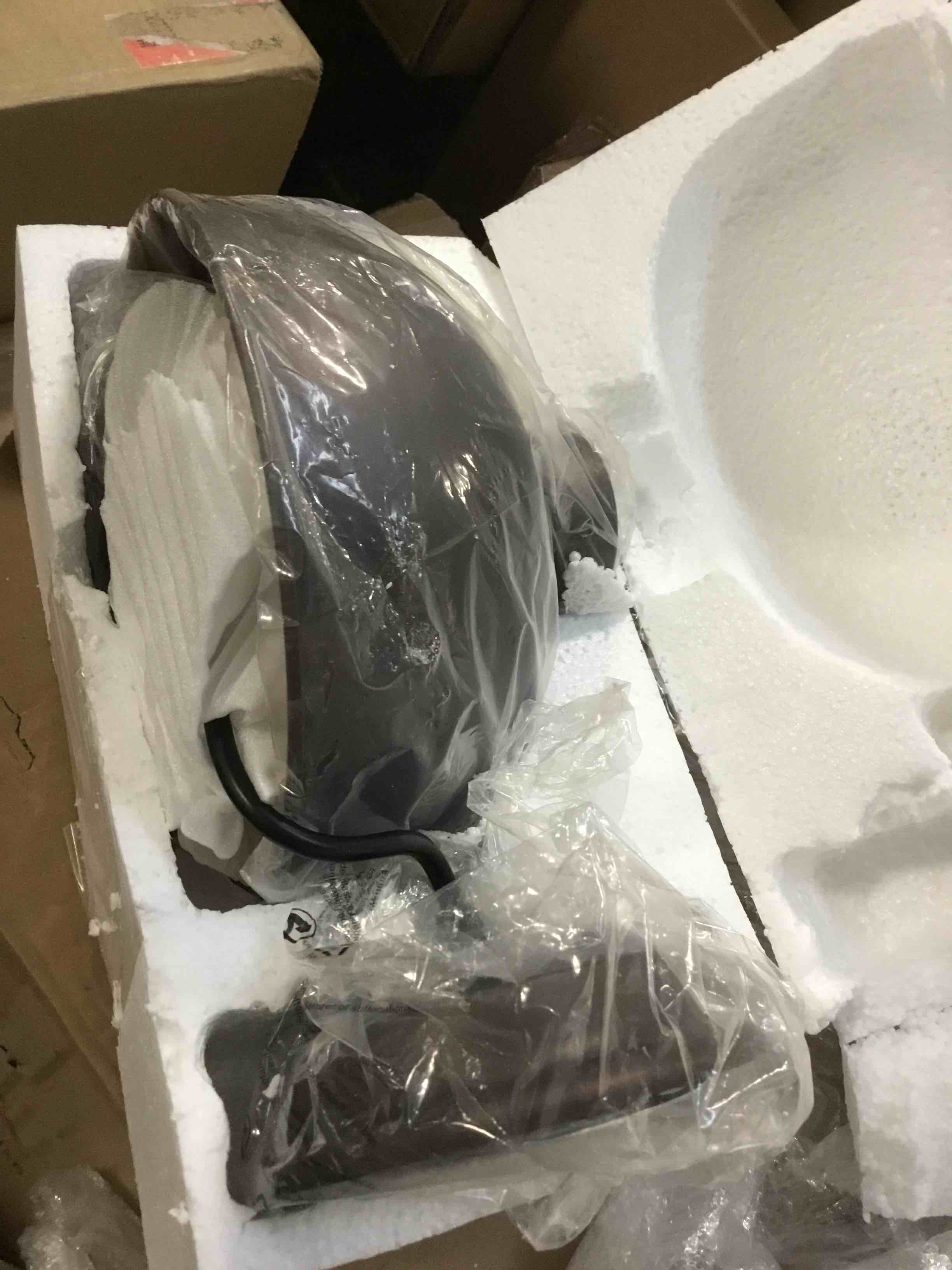 https://s3.amazonaws.com/lotting-images-prod/bidfta/PPE1427238_1746205115647.jpeg