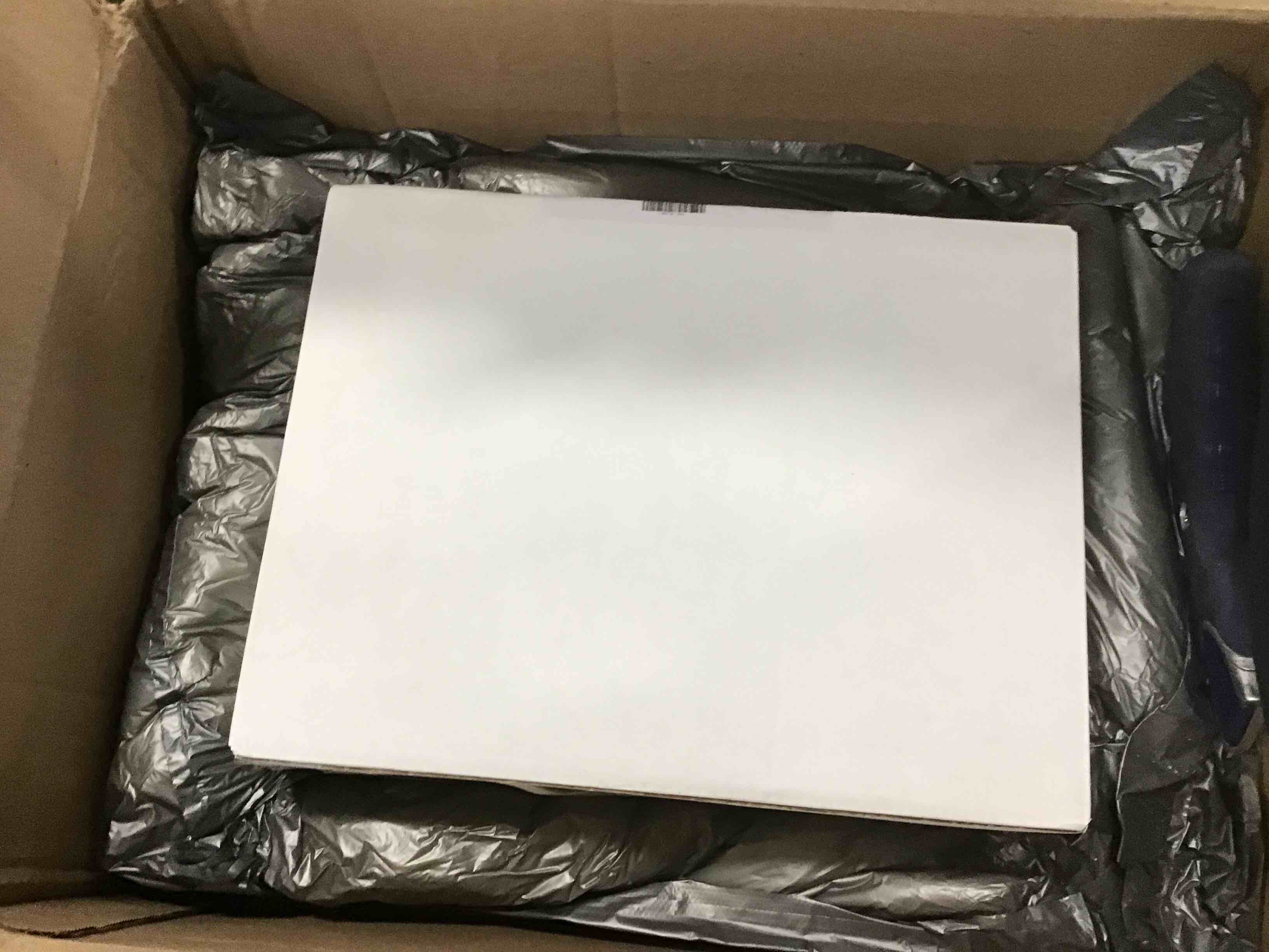 https://s3.amazonaws.com/lotting-images-prod/bidfta/PPE1427295_1746465683515.jpeg
