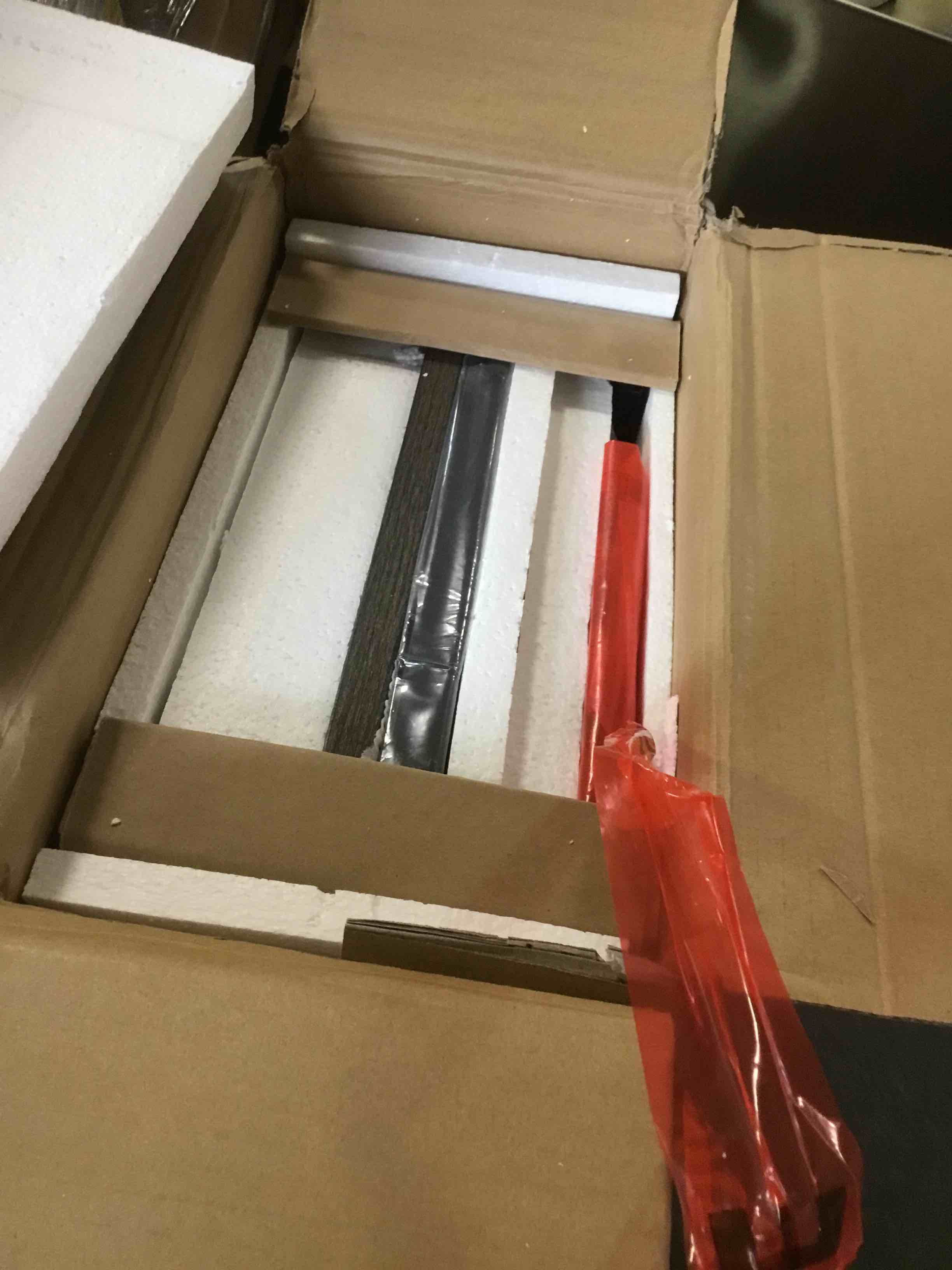 https://s3.amazonaws.com/lotting-images-prod/bidfta/PPE1427317_1746718290379.jpeg