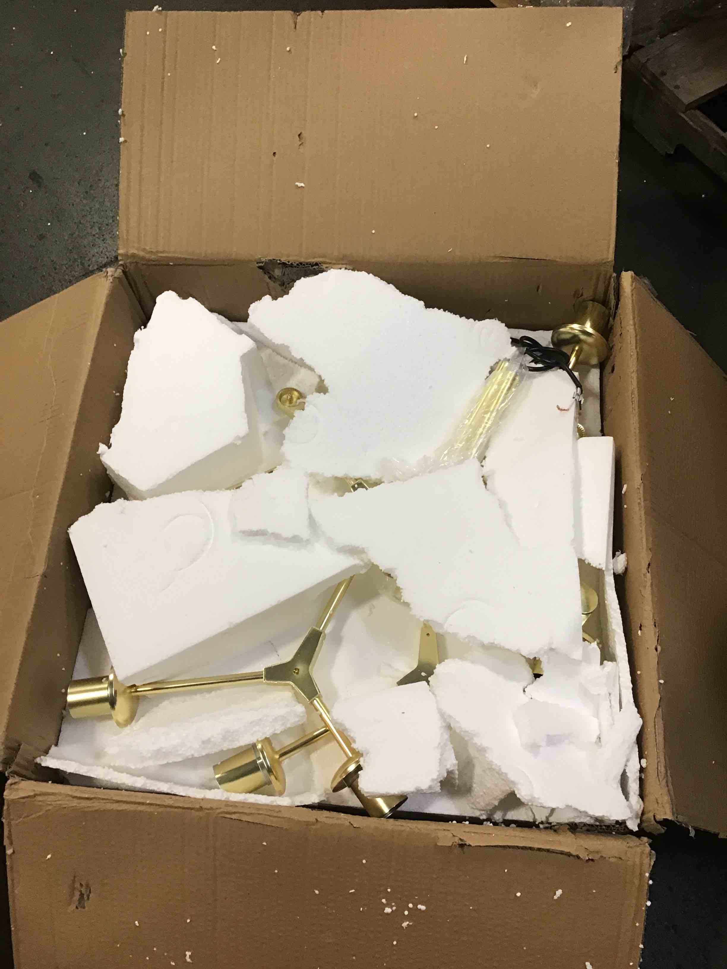 https://s3.amazonaws.com/lotting-images-prod/bidfta/PPE1427521_1747408532334.jpeg