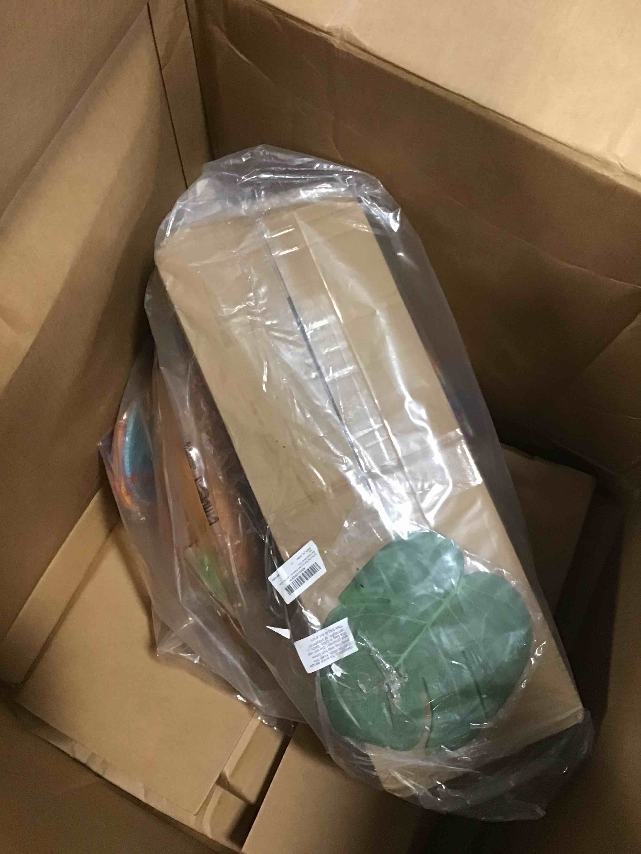 https://s3.amazonaws.com/lotting-images-prod/bidfta/PPE1427759_1748965033346.jpeg