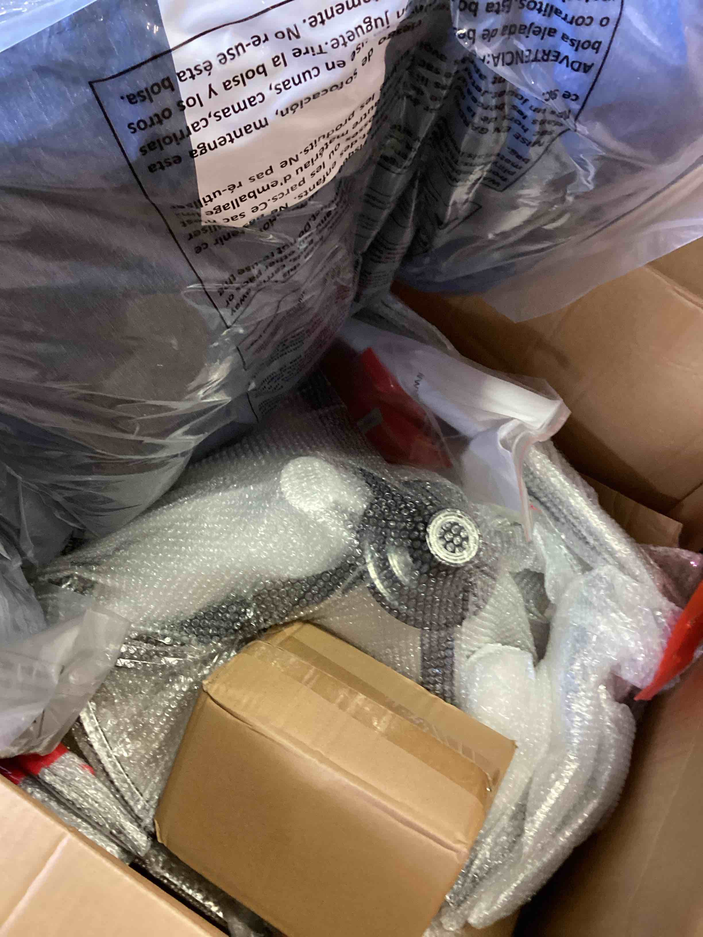 https://s3.amazonaws.com/lotting-images-prod/bidfta/PPE1428396_1749567126608.jpeg