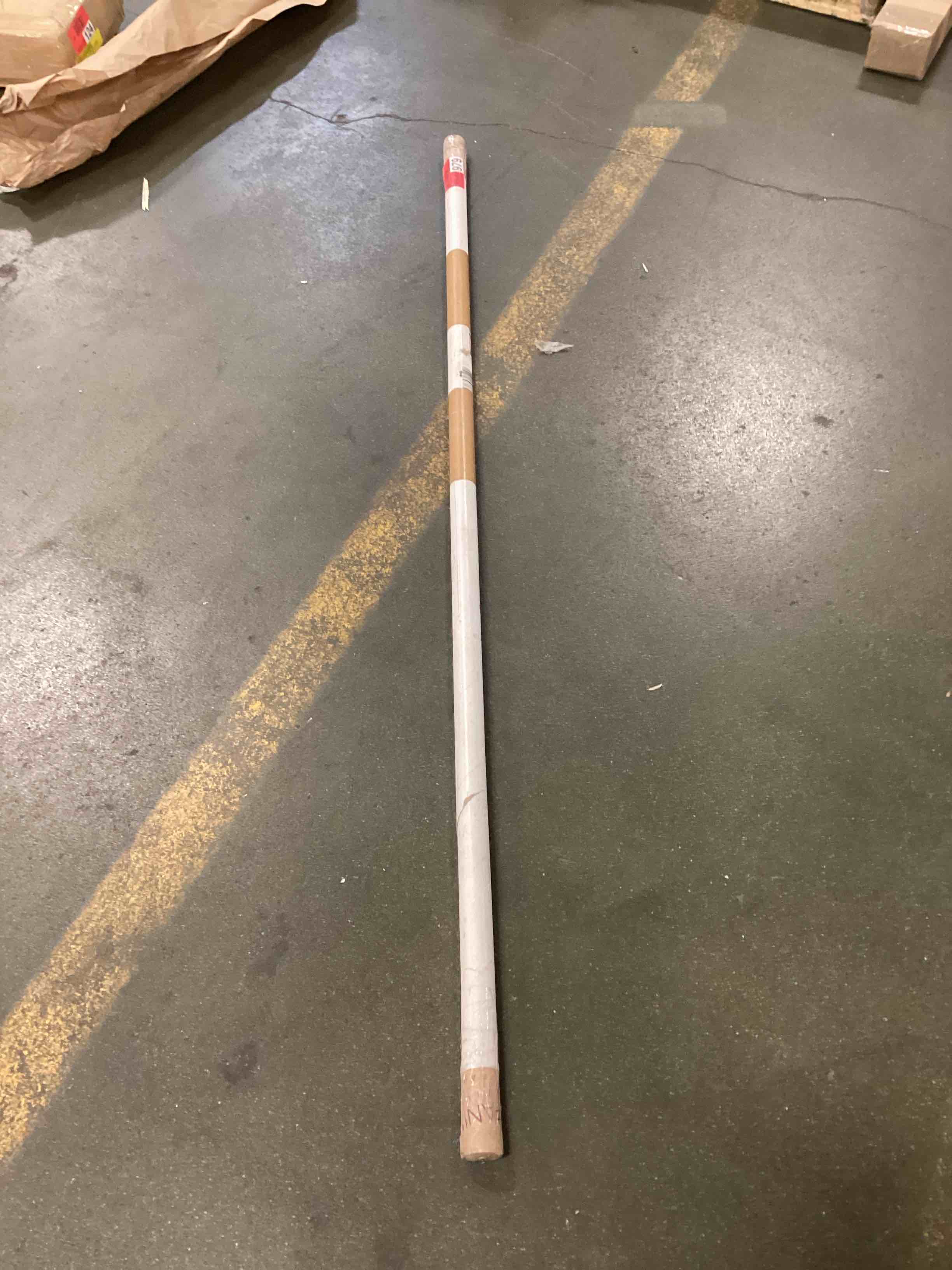 https://s3.amazonaws.com/lotting-images-prod/bidfta/PPE1428574_1749740376266.jpeg
