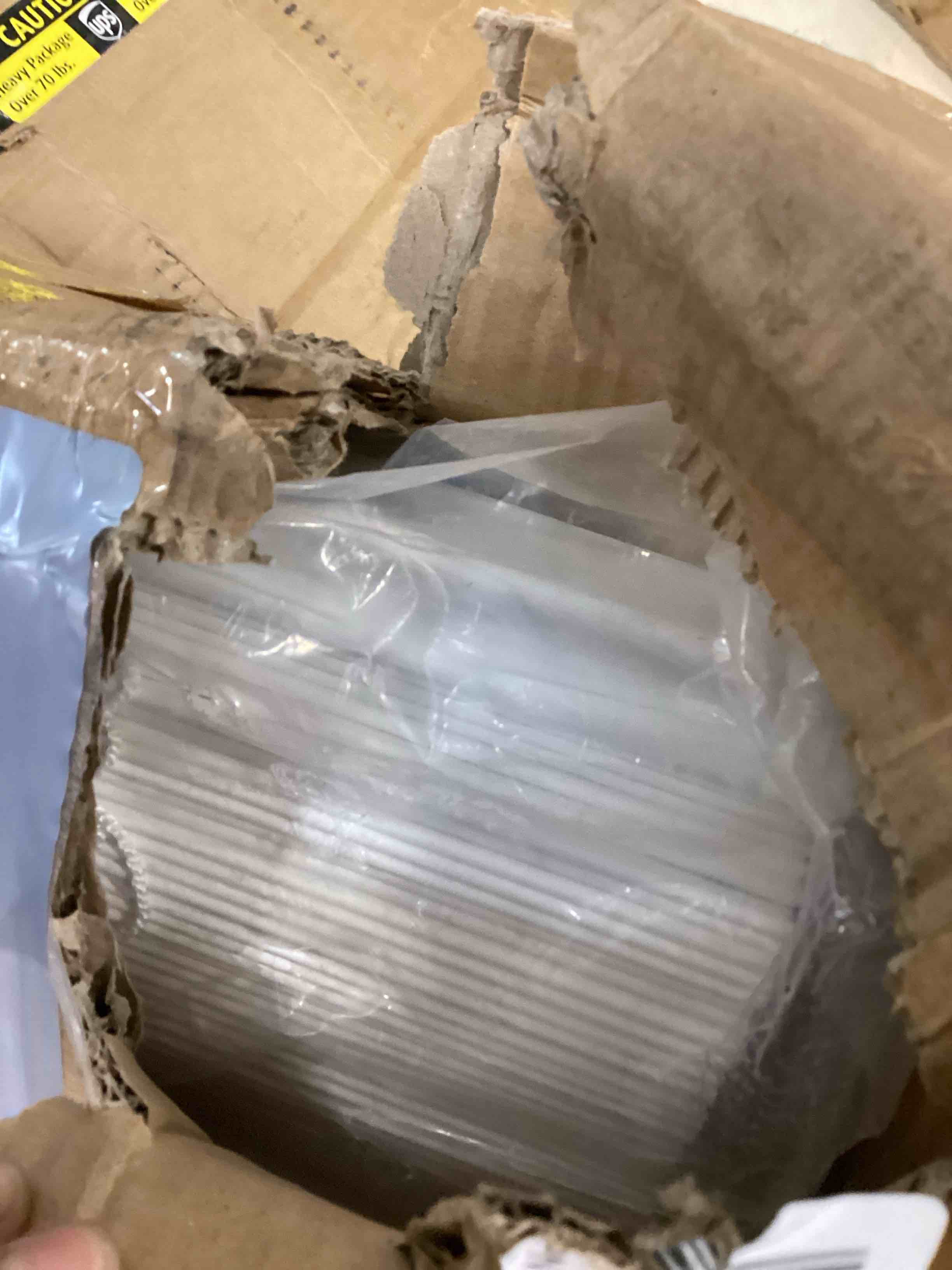https://s3.amazonaws.com/lotting-images-prod/bidfta/PPE1428587_1749743805091.jpeg