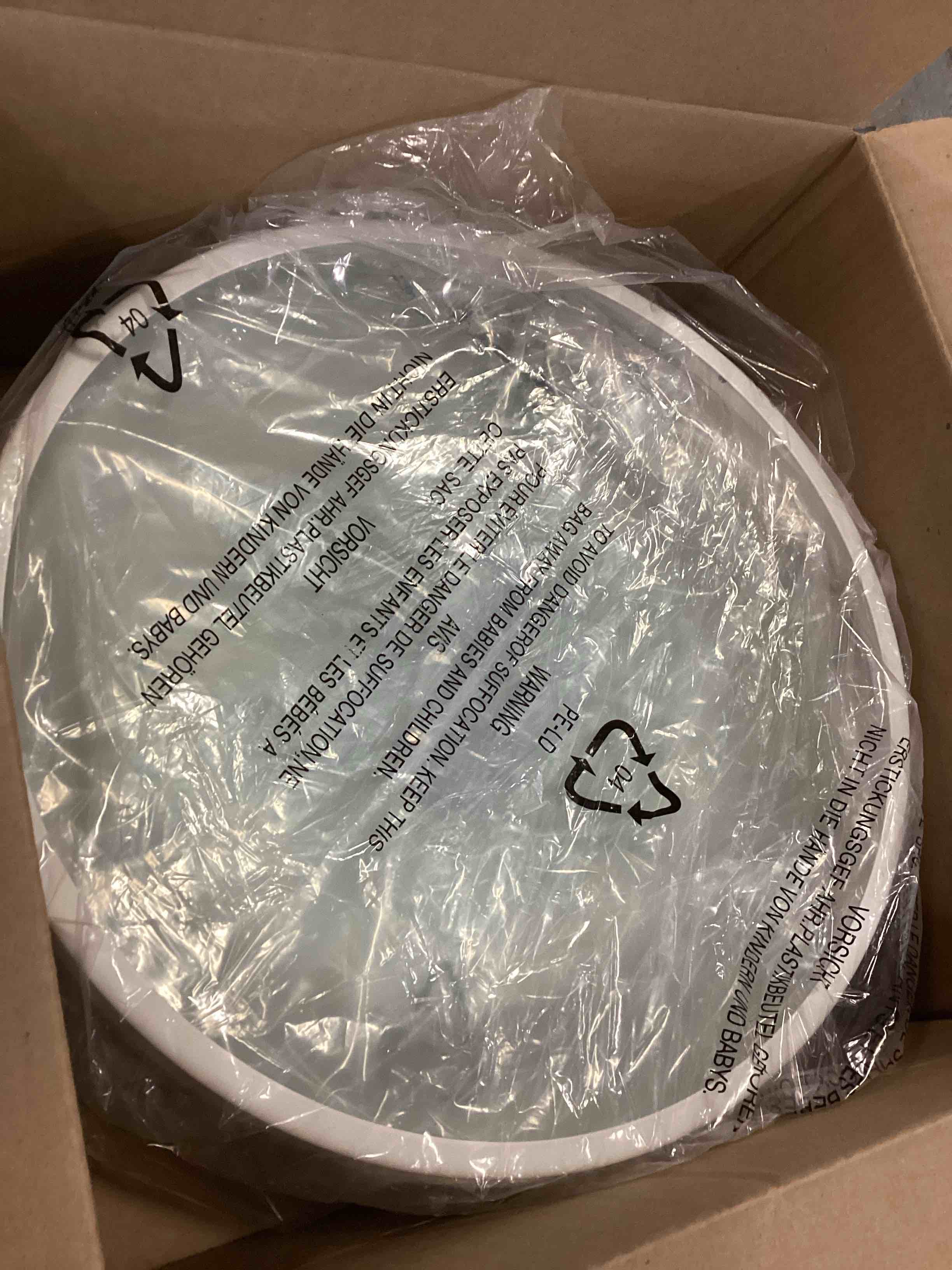 https://s3.amazonaws.com/lotting-images-prod/bidfta/PPE1428657_1749816854842.jpeg