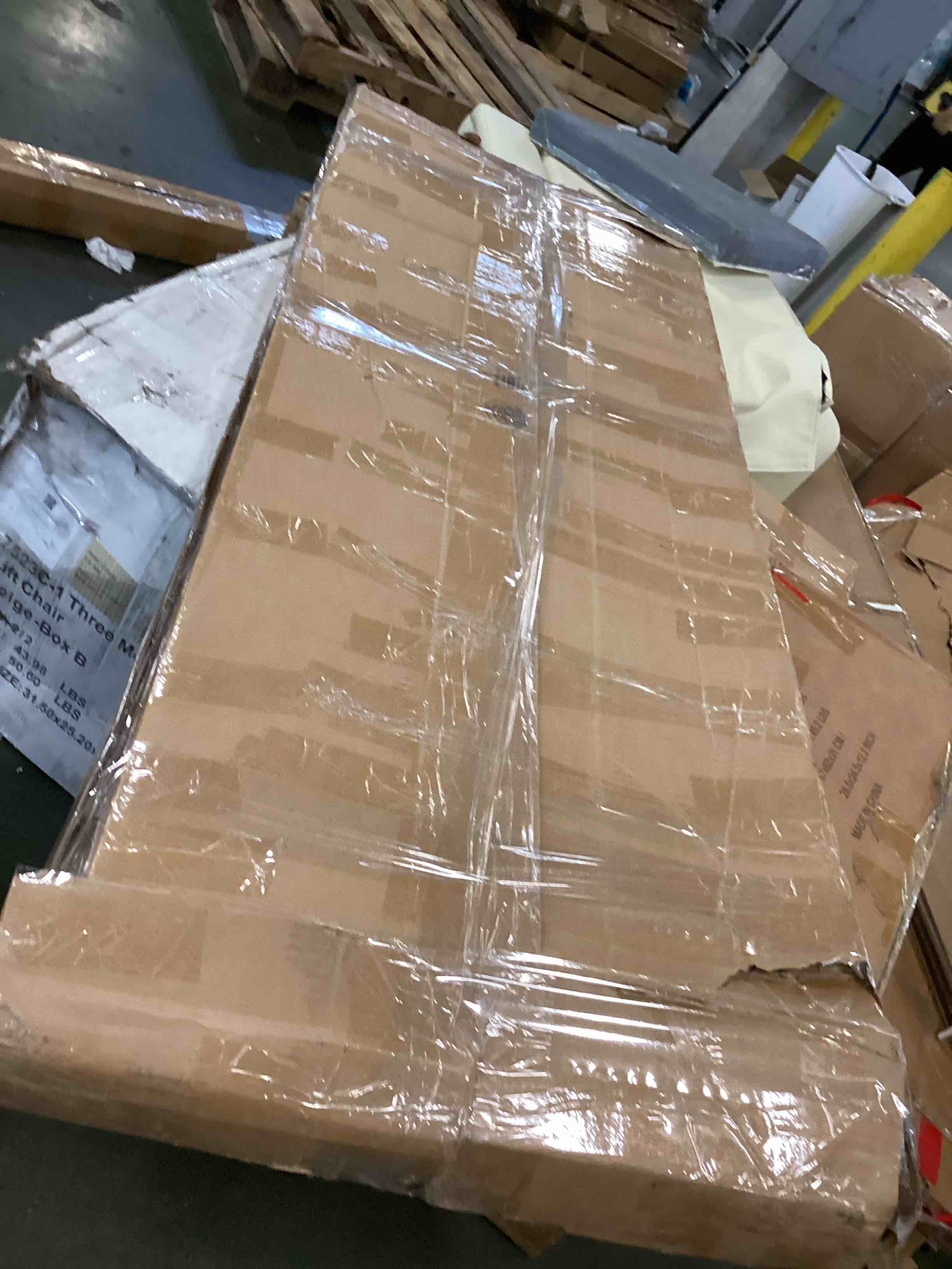 https://s3.amazonaws.com/lotting-images-prod/bidfta/PPE1428921_1750173347721.jpeg