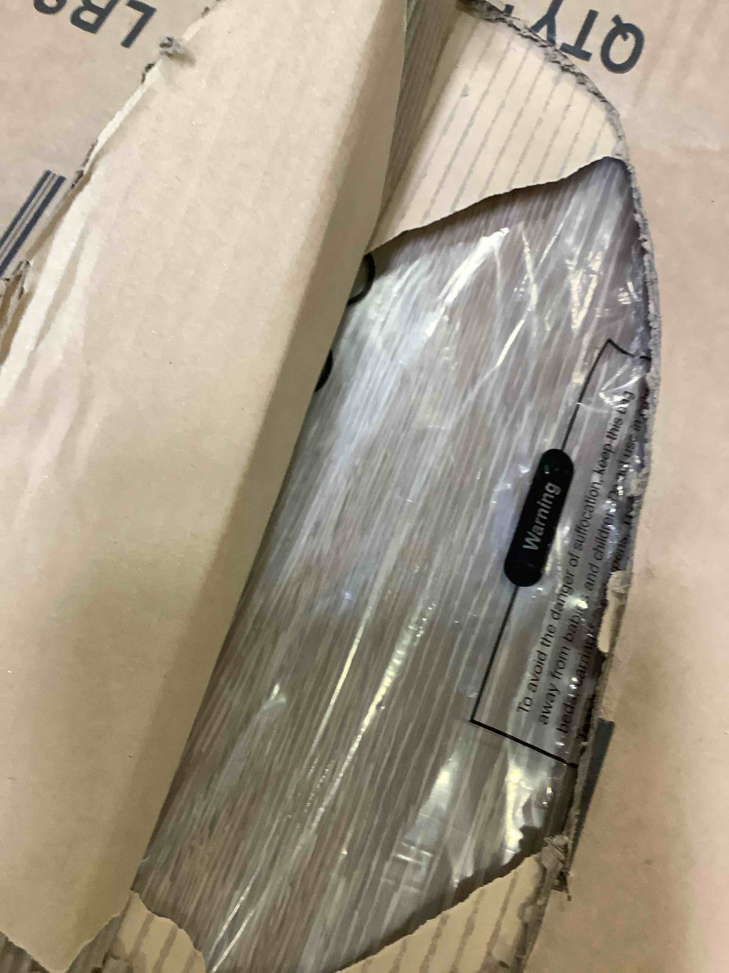 https://s3.amazonaws.com/lotting-images-prod/bidfta/PPE1428994_1750272879440.jpeg
