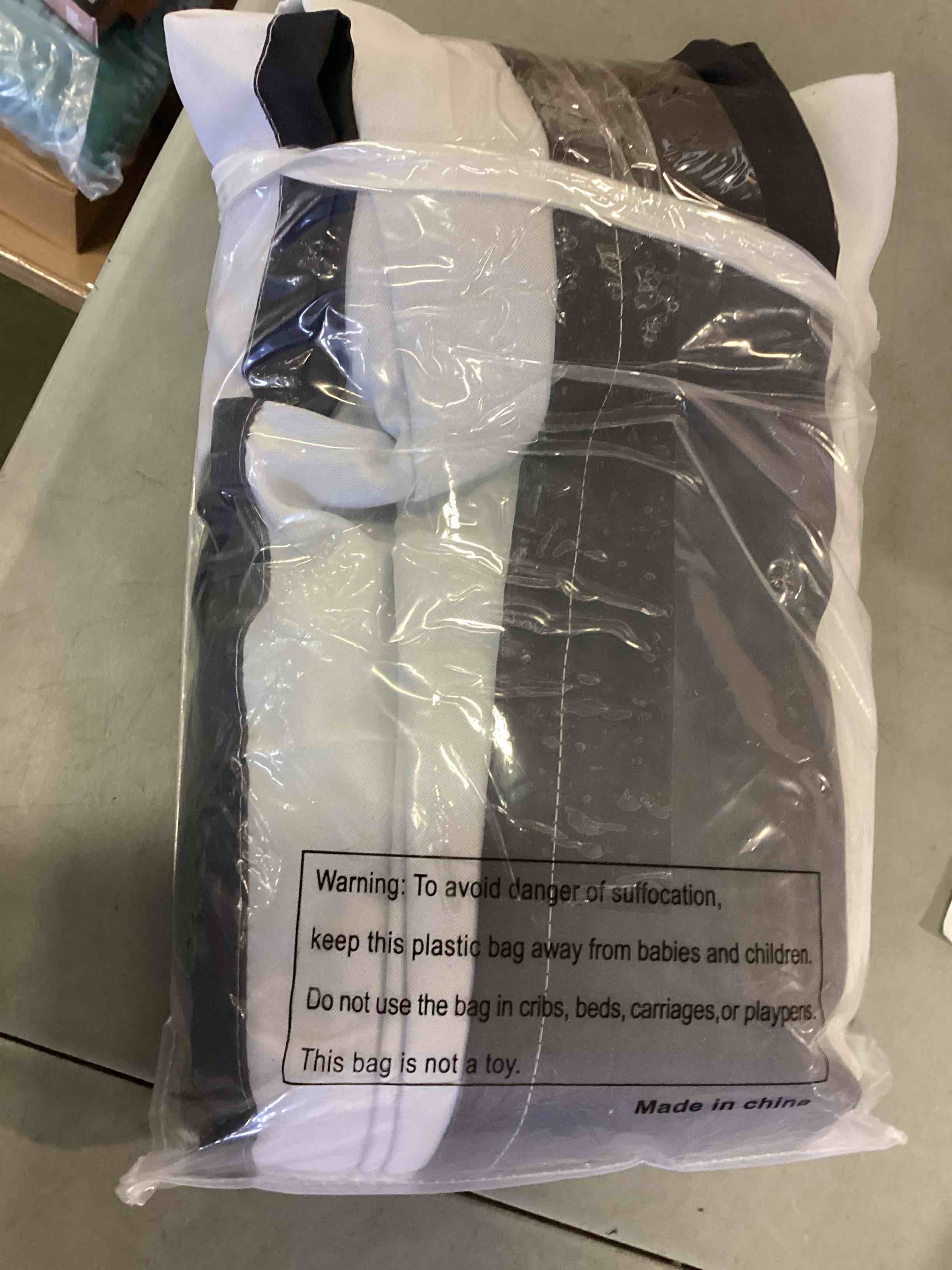 https://s3.amazonaws.com/lotting-images-prod/bidfta/PPE1429908_1743527173167.jpeg