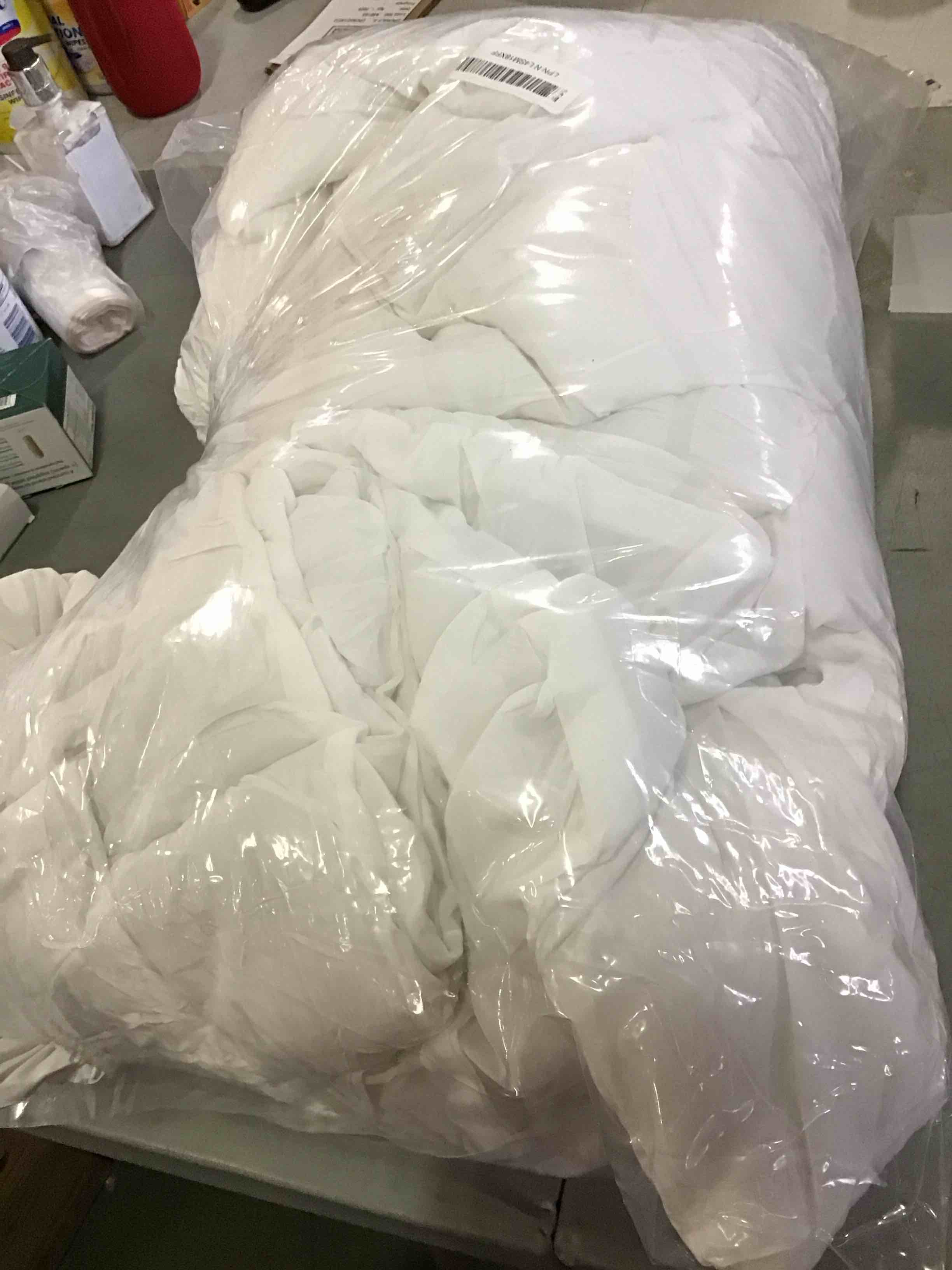 https://s3.amazonaws.com/lotting-images-prod/bidfta/PPE1430309_1743692740556.jpeg