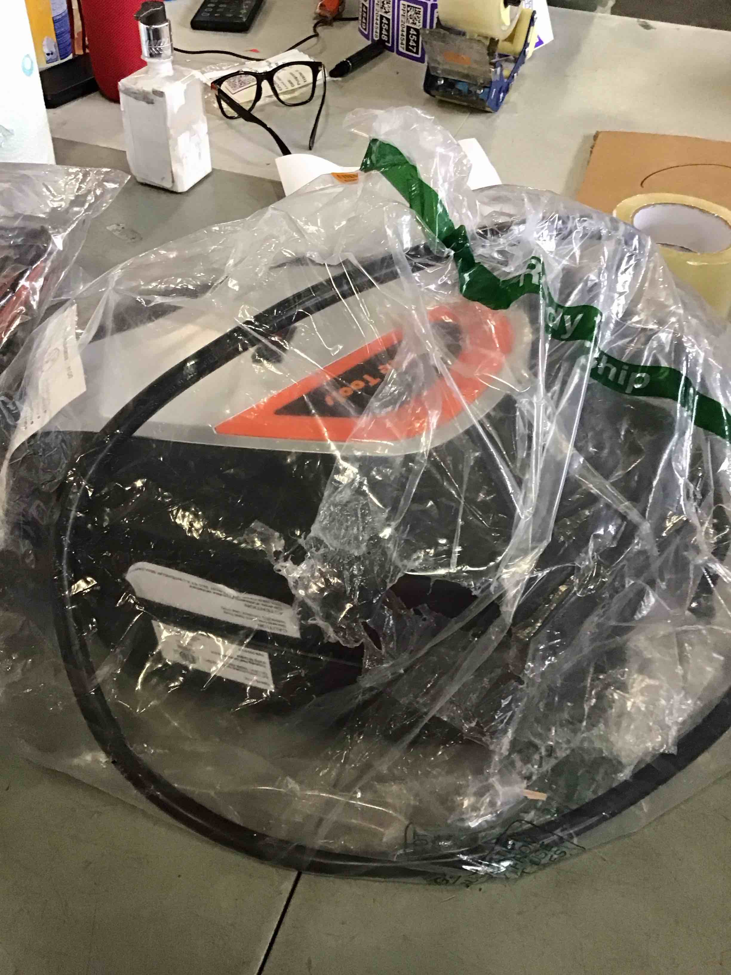 https://s3.amazonaws.com/lotting-images-prod/bidfta/PPE1430377_1743707206442.jpeg