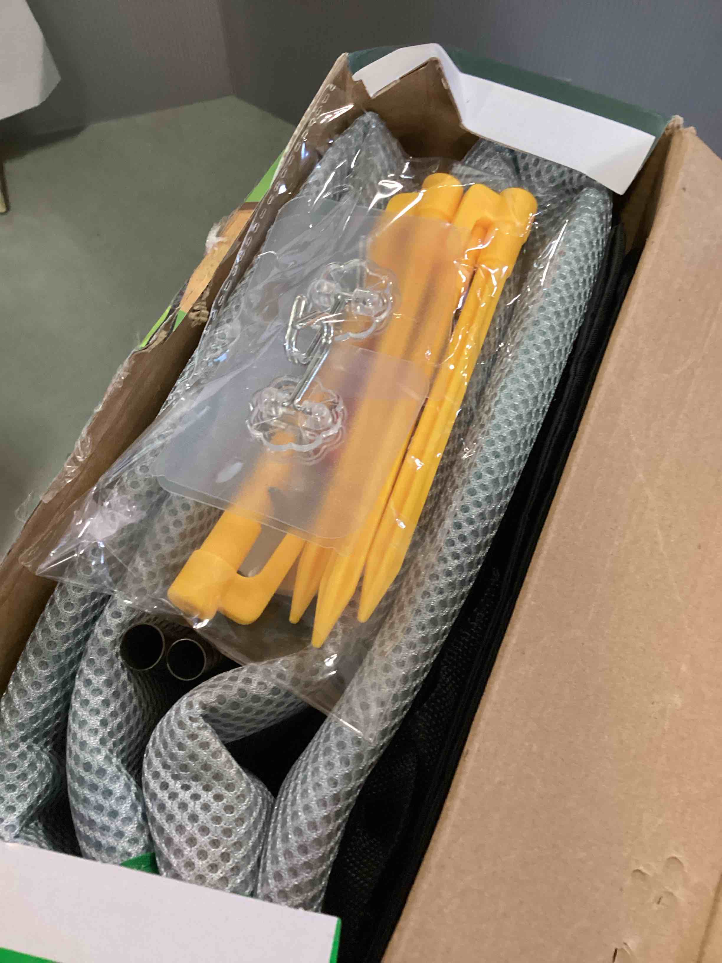 https://s3.amazonaws.com/lotting-images-prod/bidfta/PPE1431910_1745341901779.jpeg