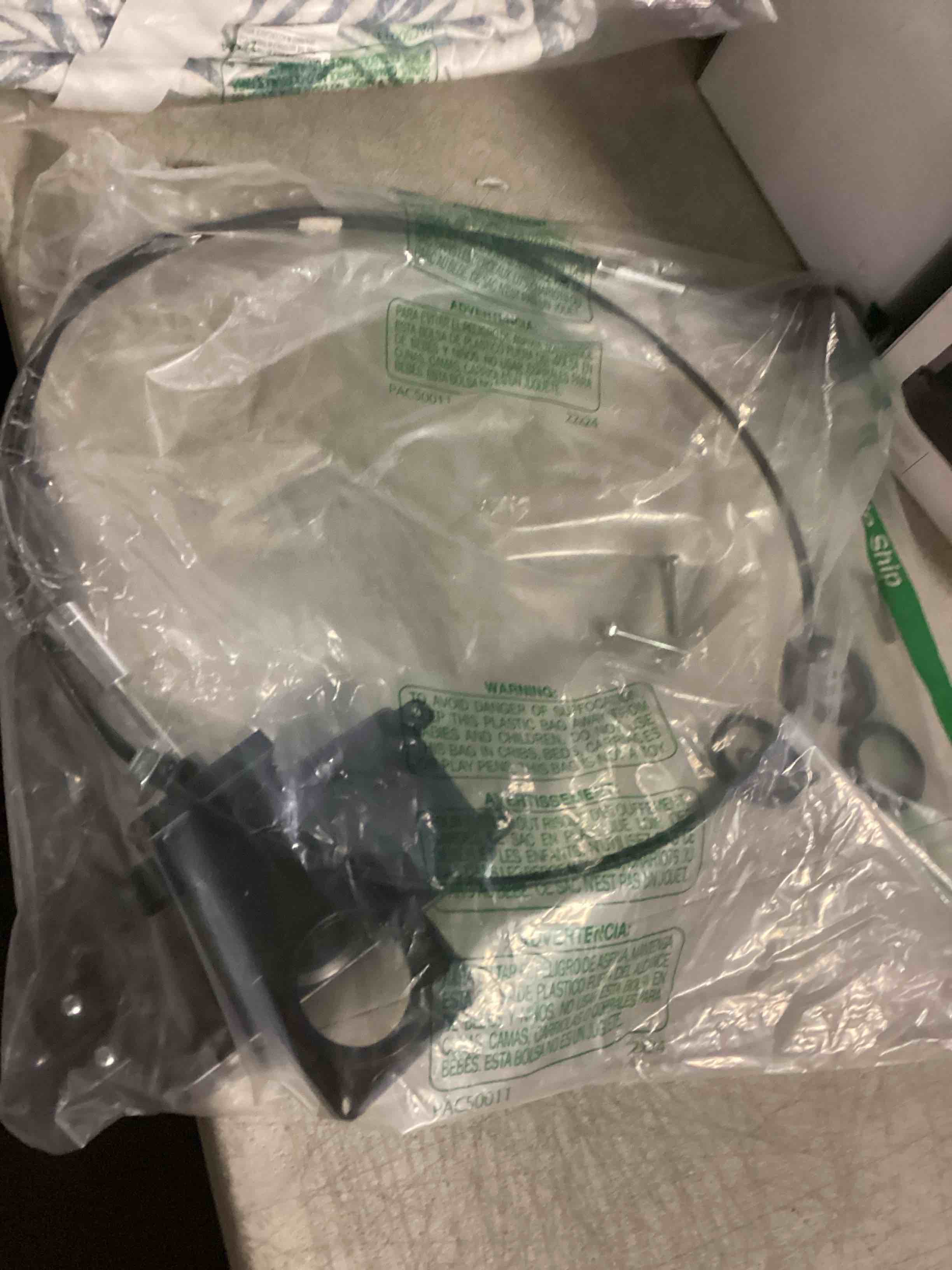 https://s3.amazonaws.com/lotting-images-prod/bidfta/PPE1432104_1741289955032.jpeg