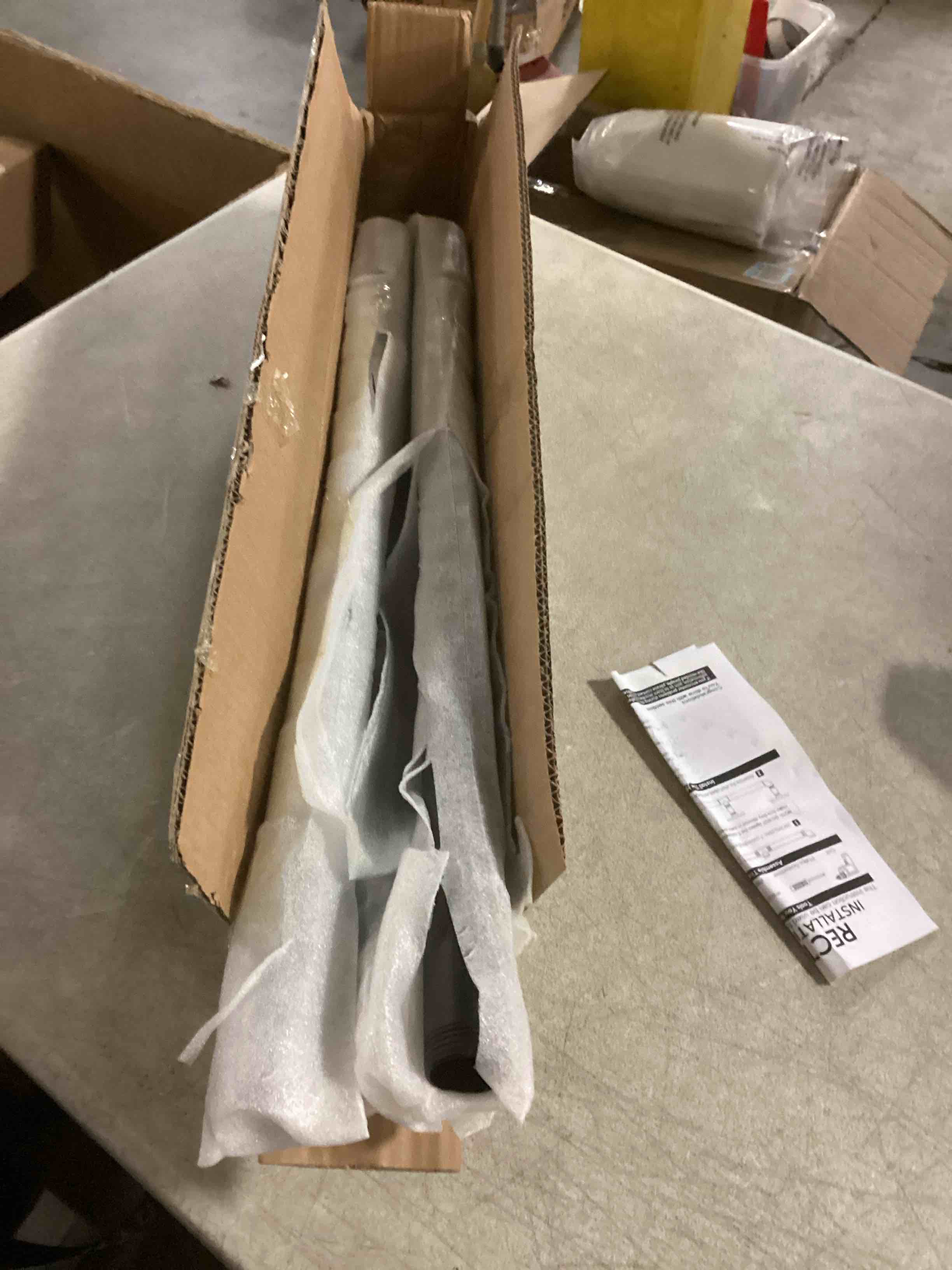 https://s3.amazonaws.com/lotting-images-prod/bidfta/PPE1432373_1741614289116.jpeg