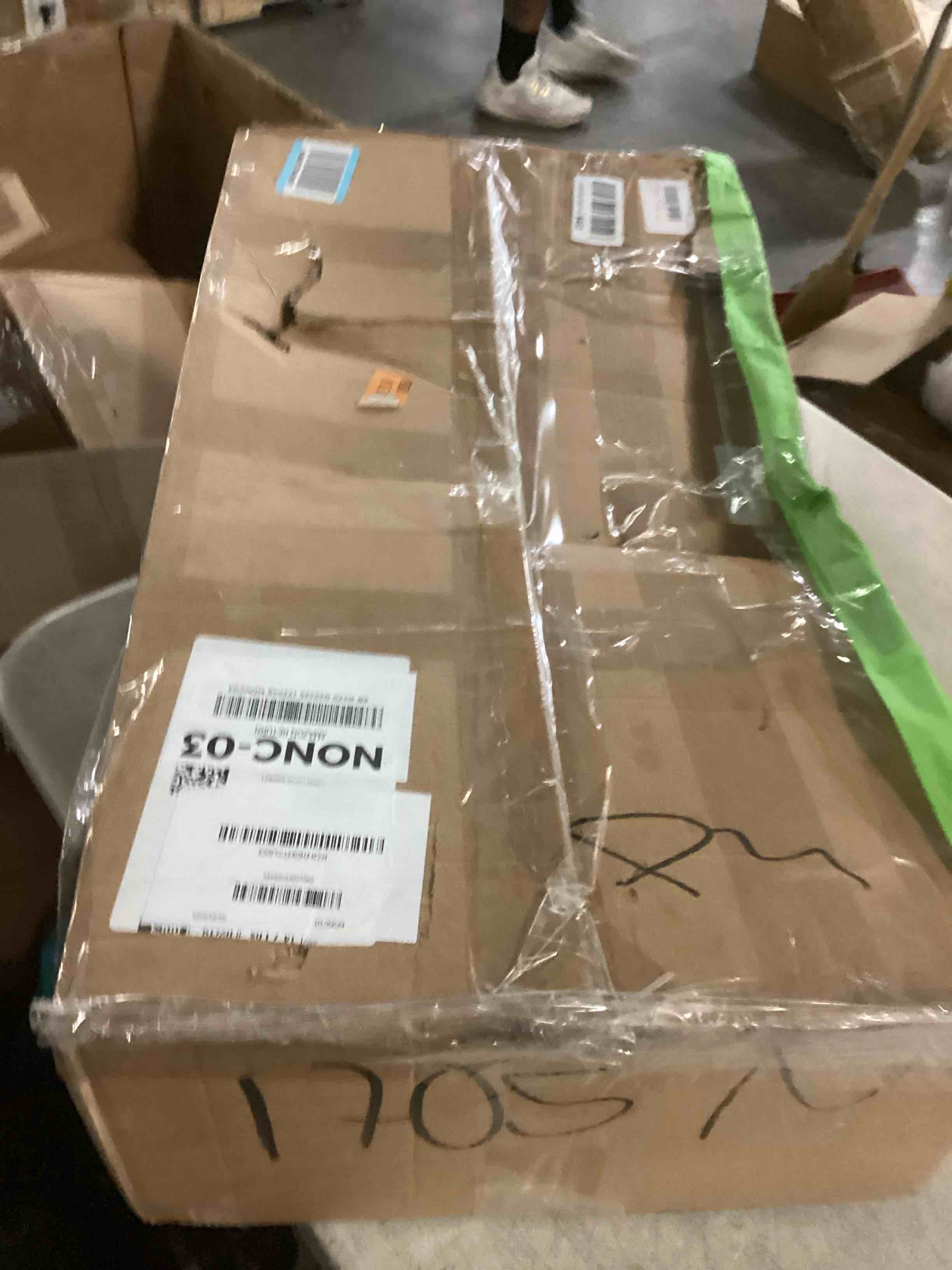 https://s3.amazonaws.com/lotting-images-prod/bidfta/PPE1432380_1741616570115.jpeg