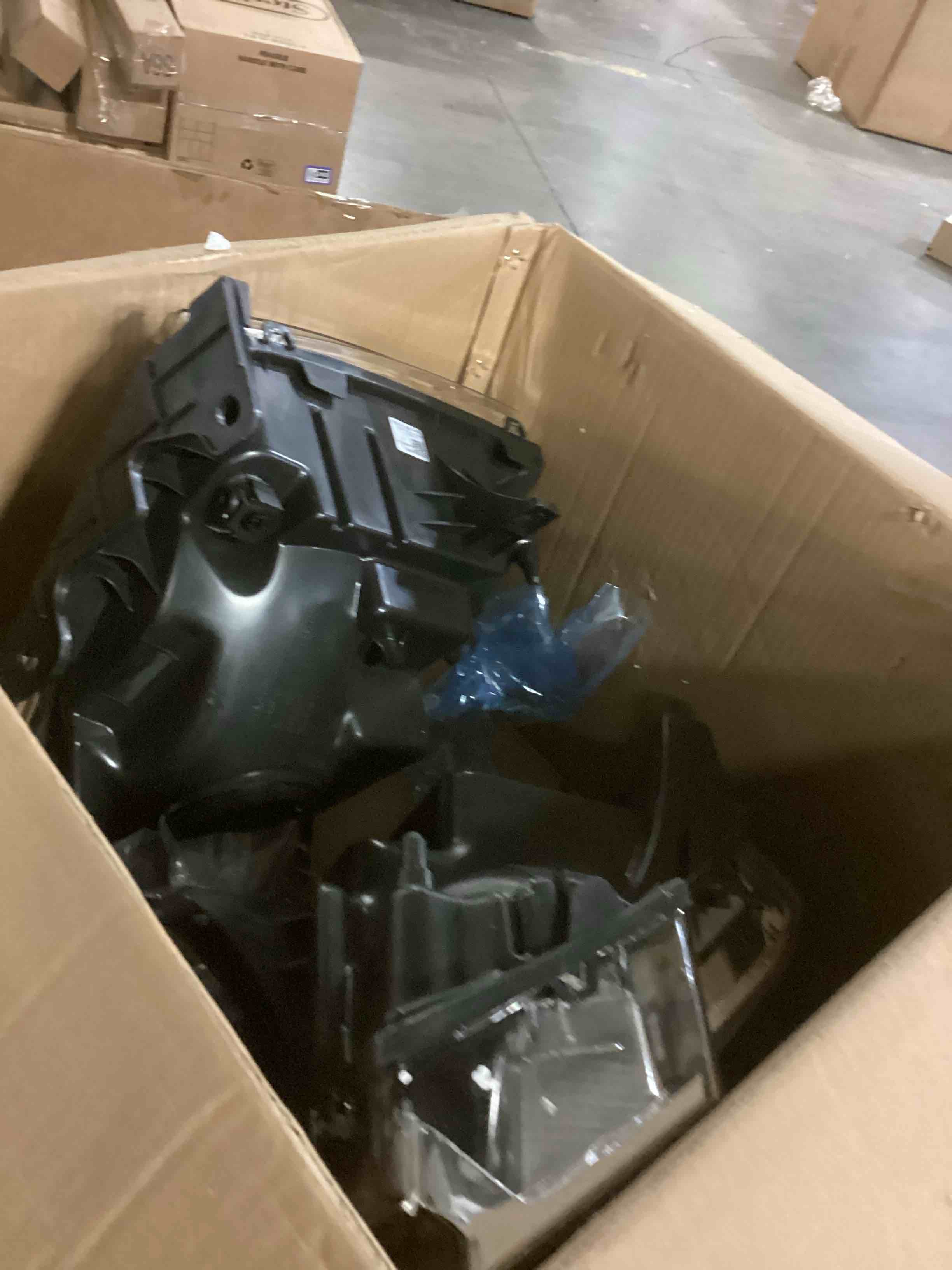 https://s3.amazonaws.com/lotting-images-prod/bidfta/PPE1432413_1741620157475.jpeg