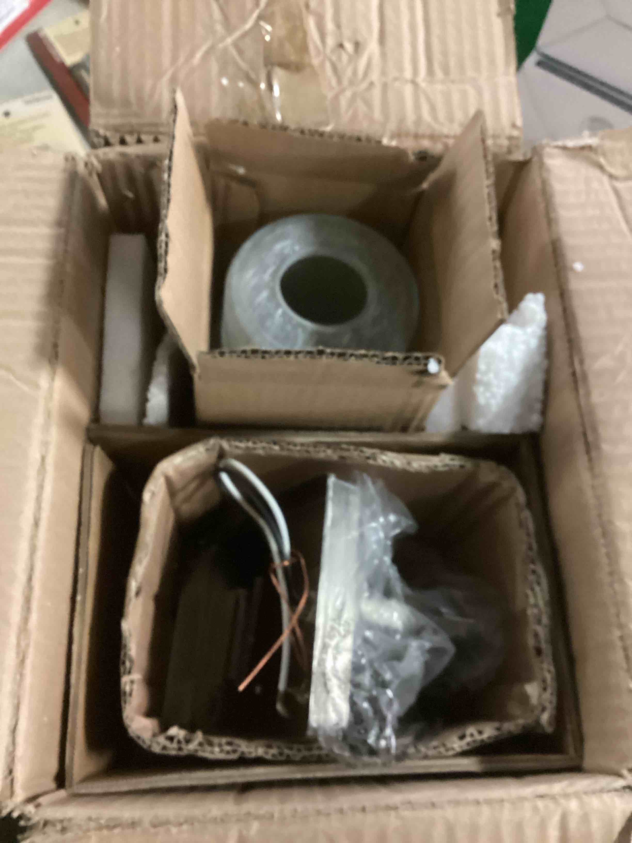 https://s3.amazonaws.com/lotting-images-prod/bidfta/PPE1432794_1741786896178.jpeg