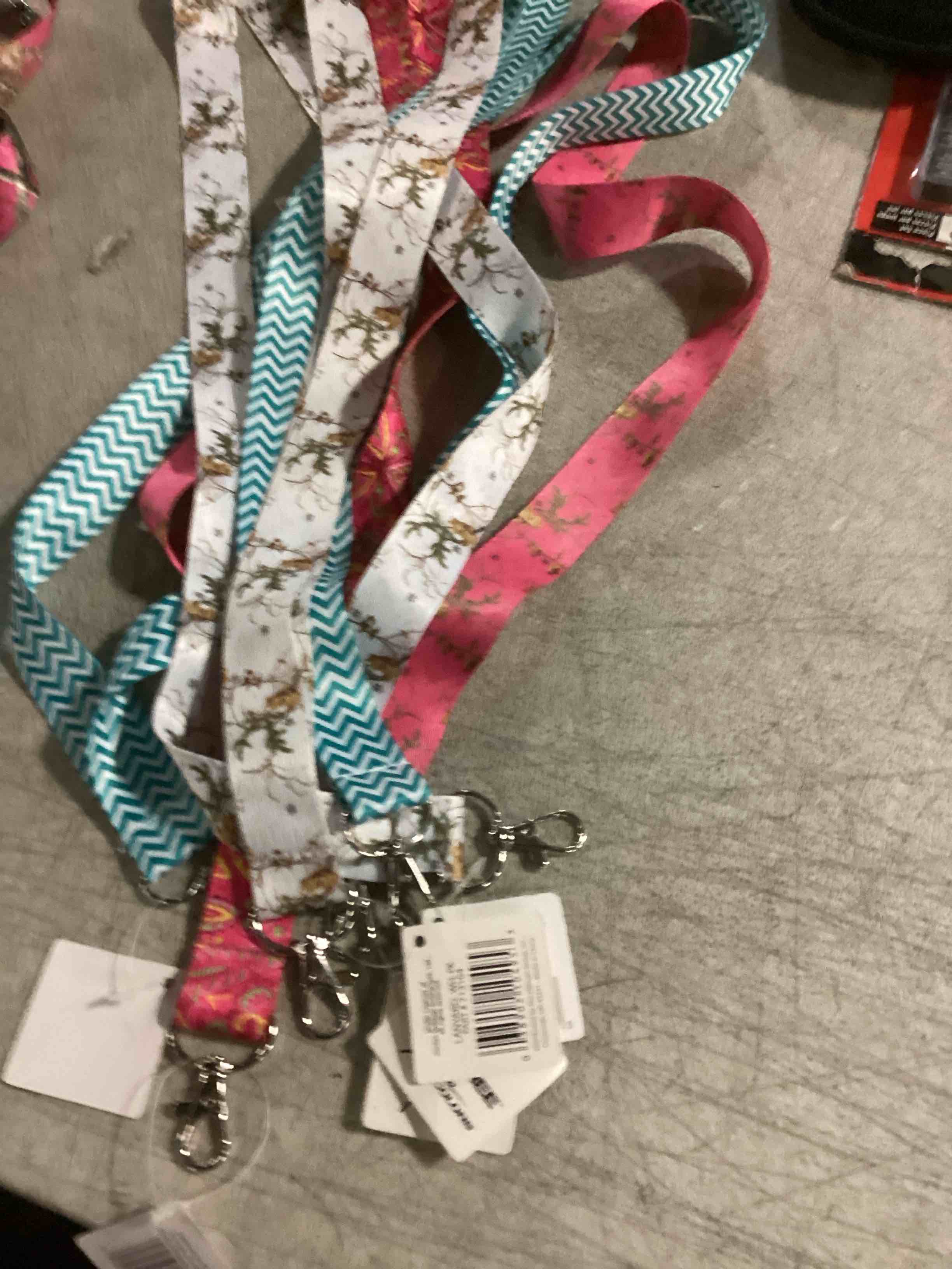 https://s3.amazonaws.com/lotting-images-prod/bidfta/PPE1432895_1741802116547.jpeg