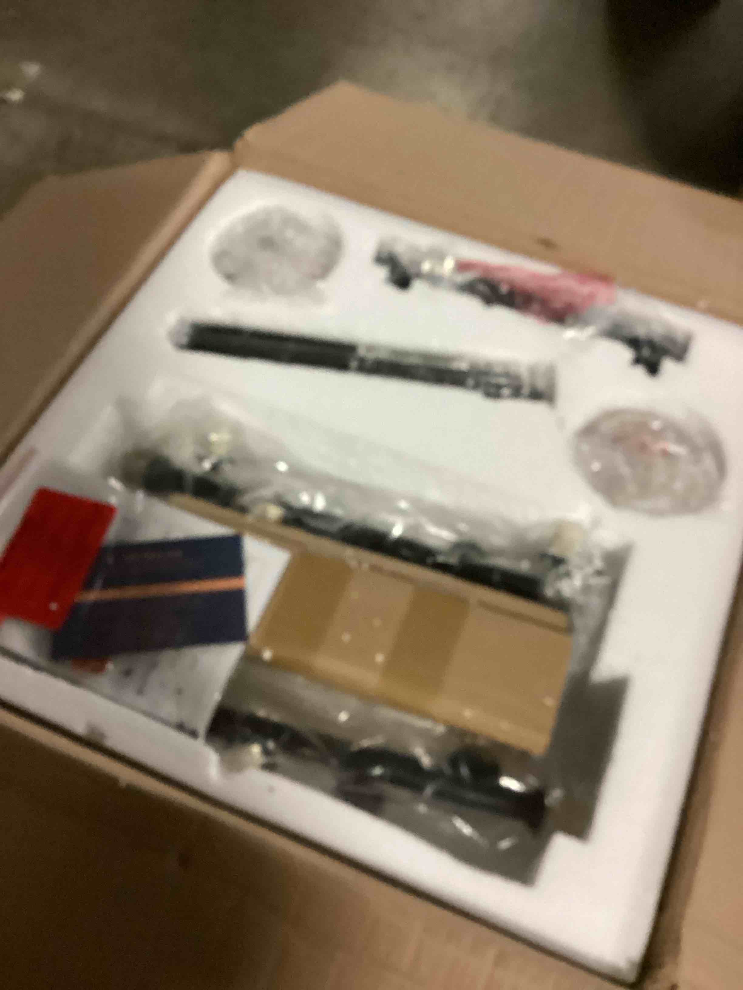 https://s3.amazonaws.com/lotting-images-prod/bidfta/PPE1433956_1742578455927.jpeg