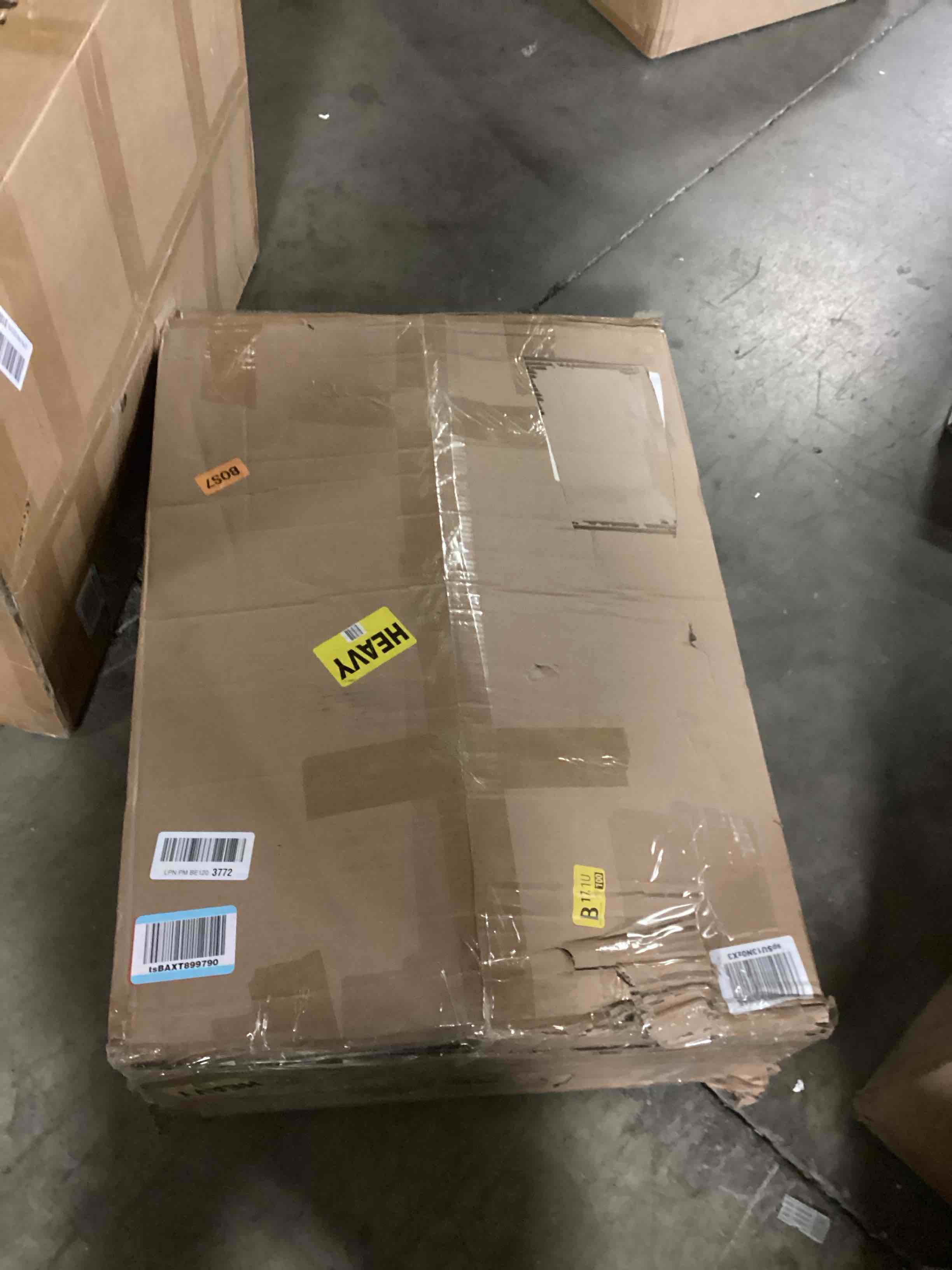 https://s3.amazonaws.com/lotting-images-prod/bidfta/PPE1433962_1742579083992.jpeg